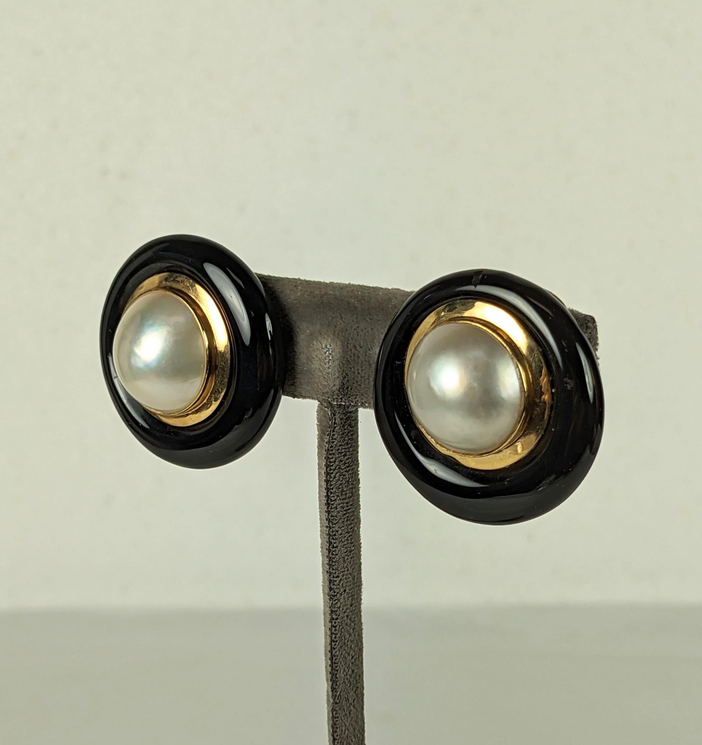 Round Cut Maz Mabe Pearl and Onyx Earrings For Sale