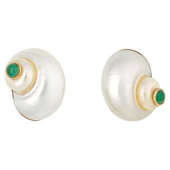 Boucles d'oreilles MAZ en coquillage et émeraude