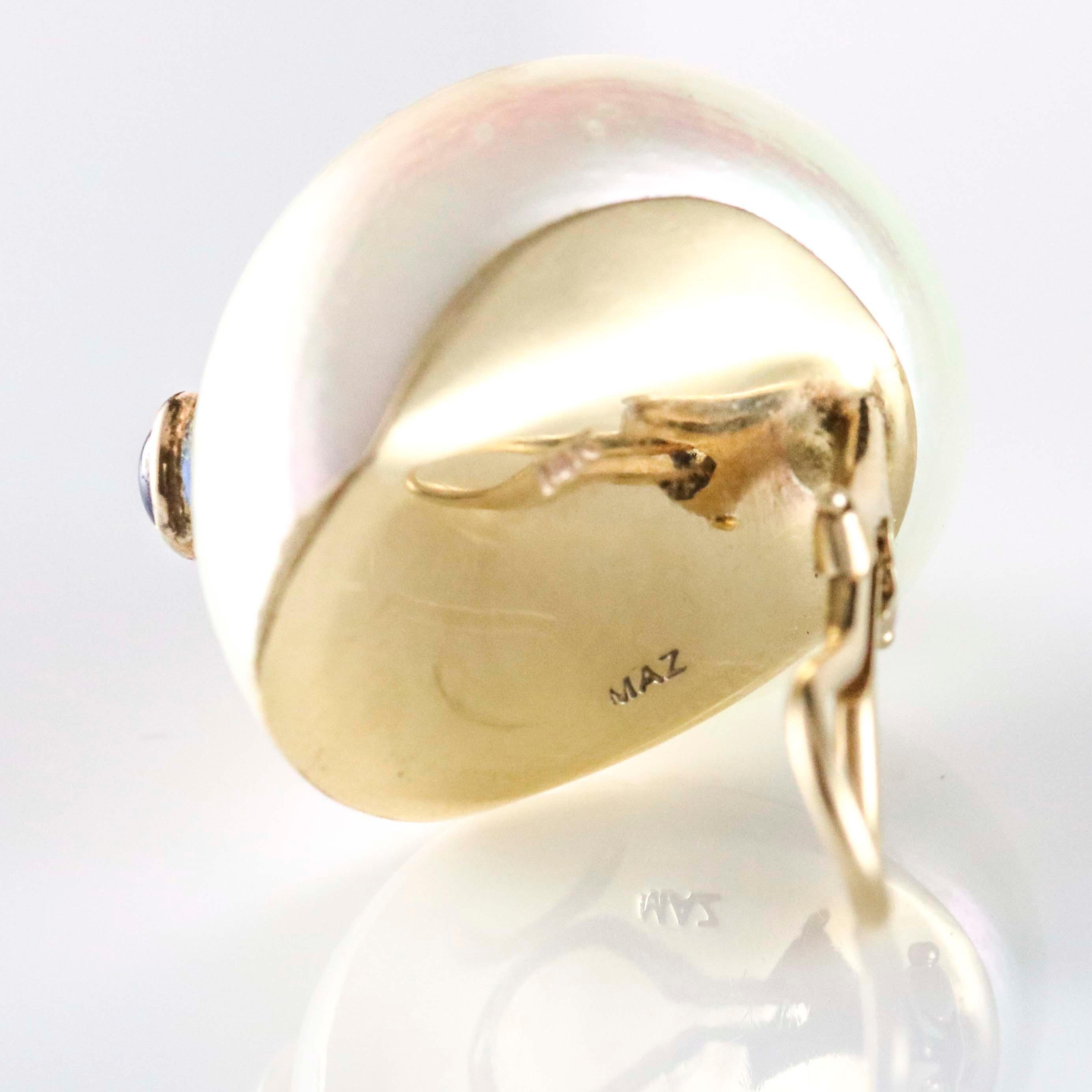 MAZ Shell Earrings 14 Karat Yellow Gold Sapphire Clip-On Earrings For Sale 1