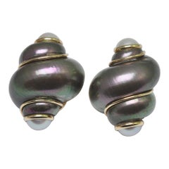 Maz Shell Mabé Pearl 14 Carat Gold Earrings