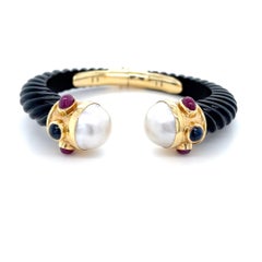 Maz, Yellow Gold, Carved Onyx and Gemstone Bangle Bracelet