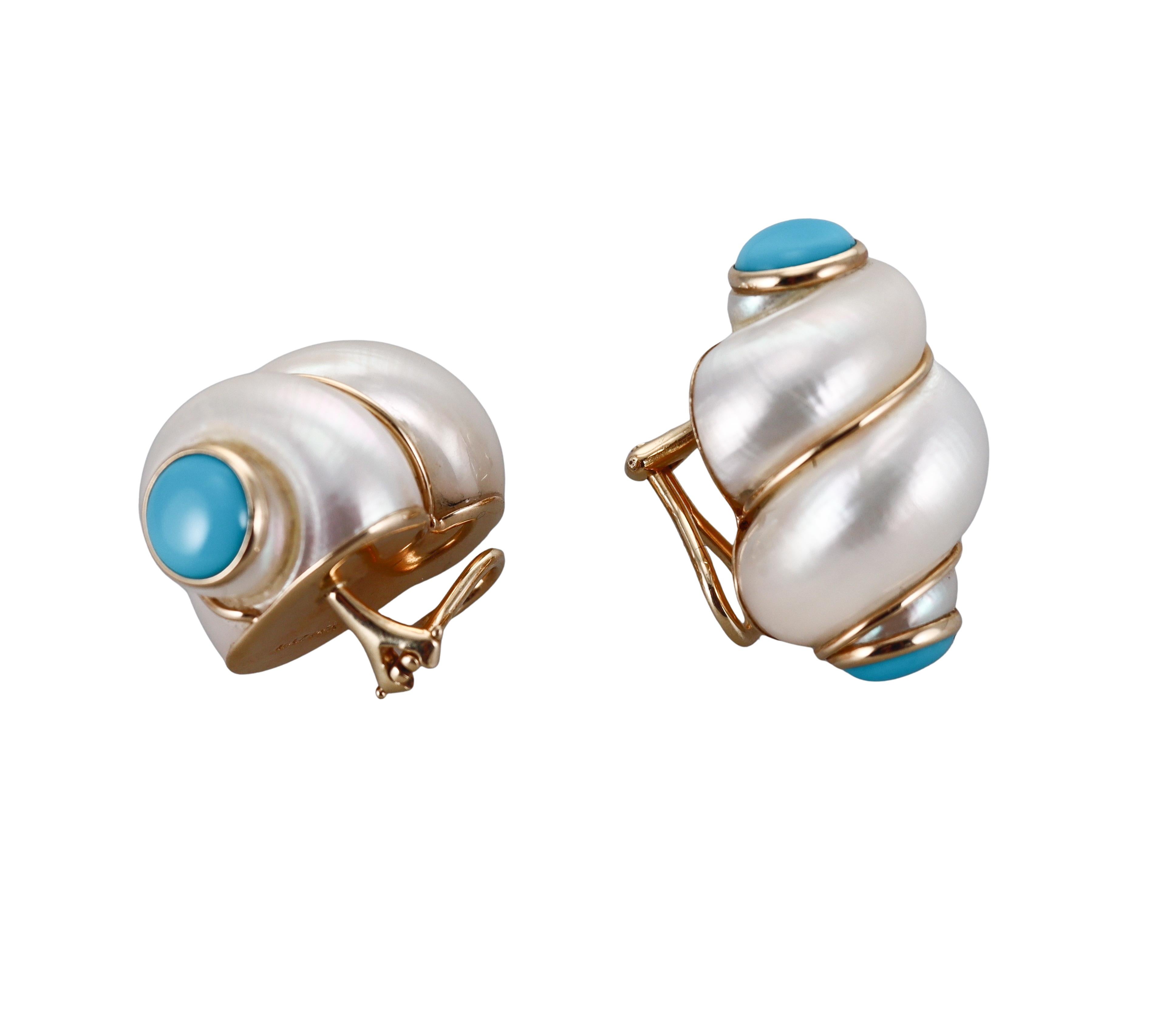 Maz Yellow Gold Turquoise Turbo Shell Earrings In Excellent Condition For Sale In New York, NY