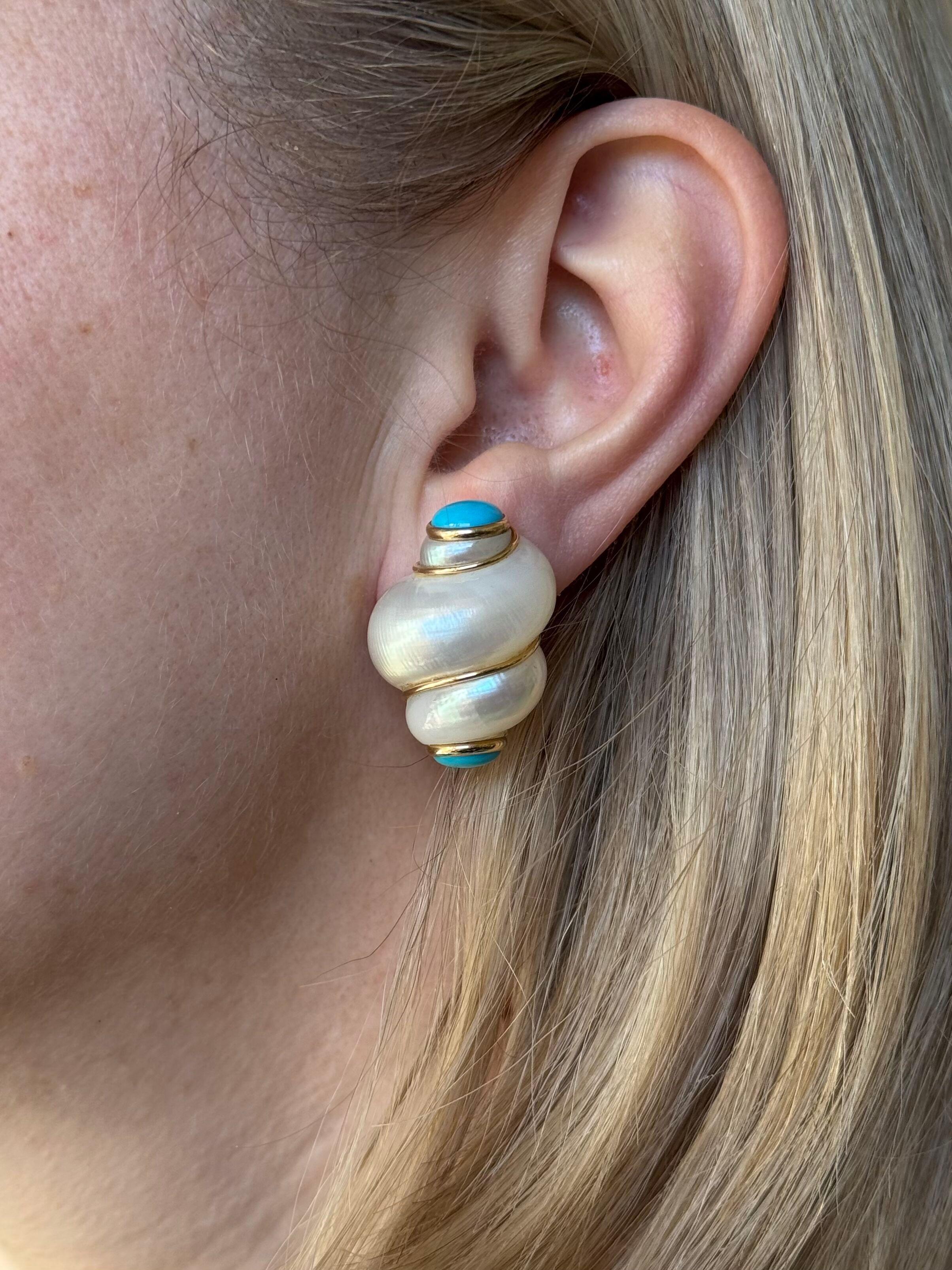 Women's Maz Yellow Gold Turquoise Turbo Shell Earrings For Sale