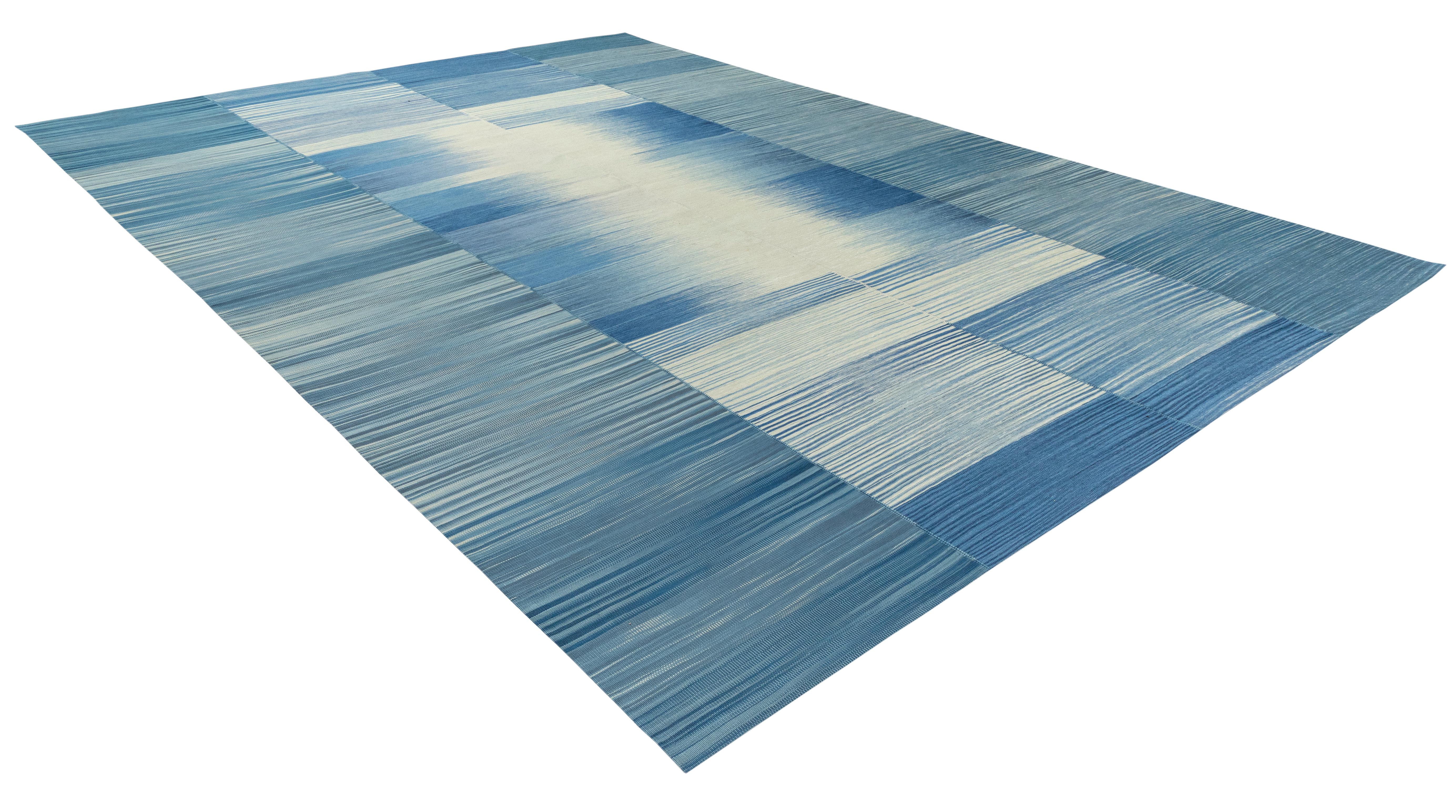 Alfombra Mazandaran Kilim  Panel Ombré Azul Tejido Plano  Lana hilada a mano  Tamaño personalizado Tejido a mano en venta