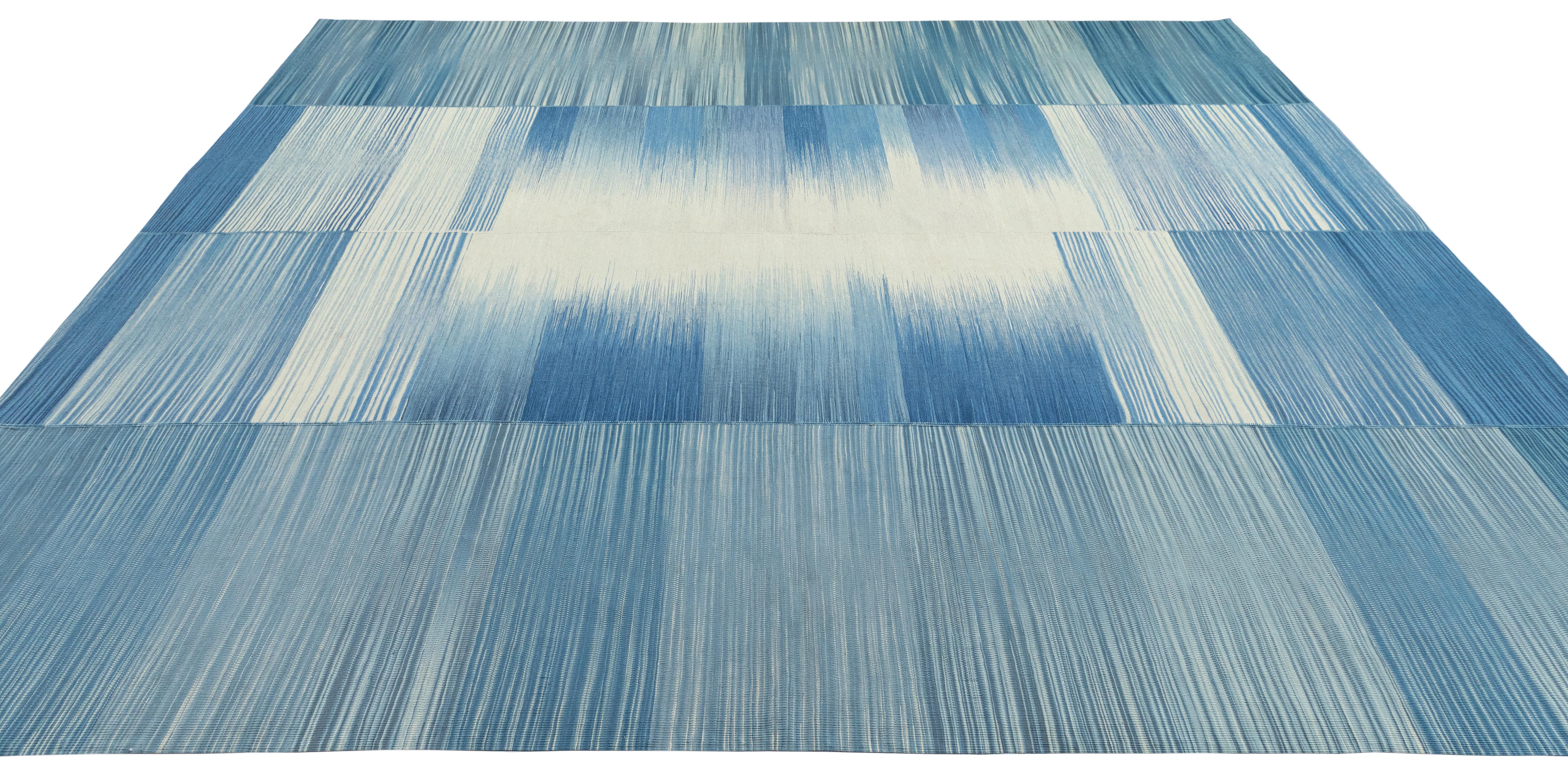Alfombra Mazandaran Kilim  Panel Ombré Azul Tejido Plano  Lana hilada a mano  Tamaño personalizado en venta 1
