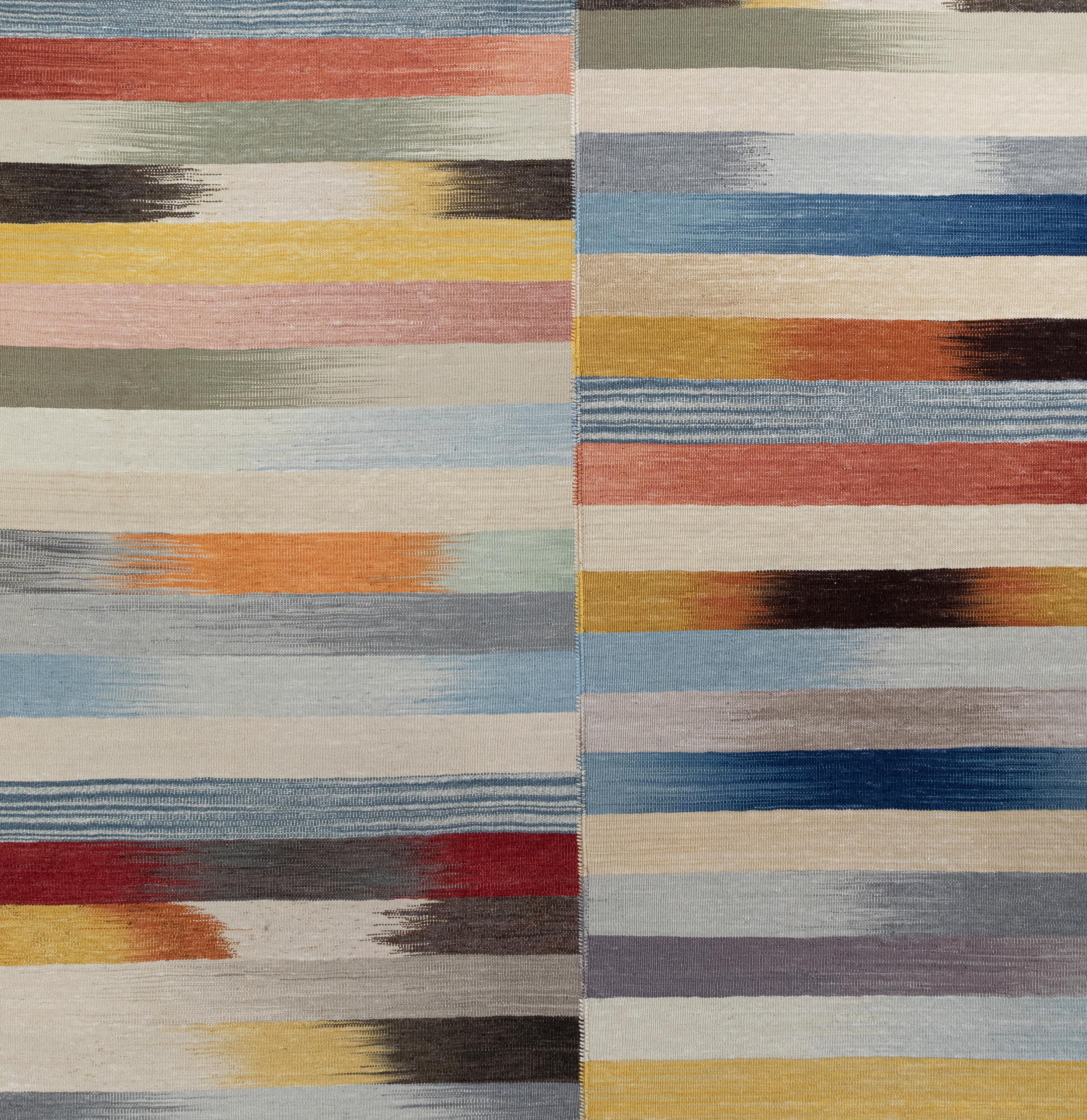 Mazandaran Kilim-Teppich  Modernes Flachgewebe mit Multicolor-Streifen  Handgewebte Wolle im Angebot 5