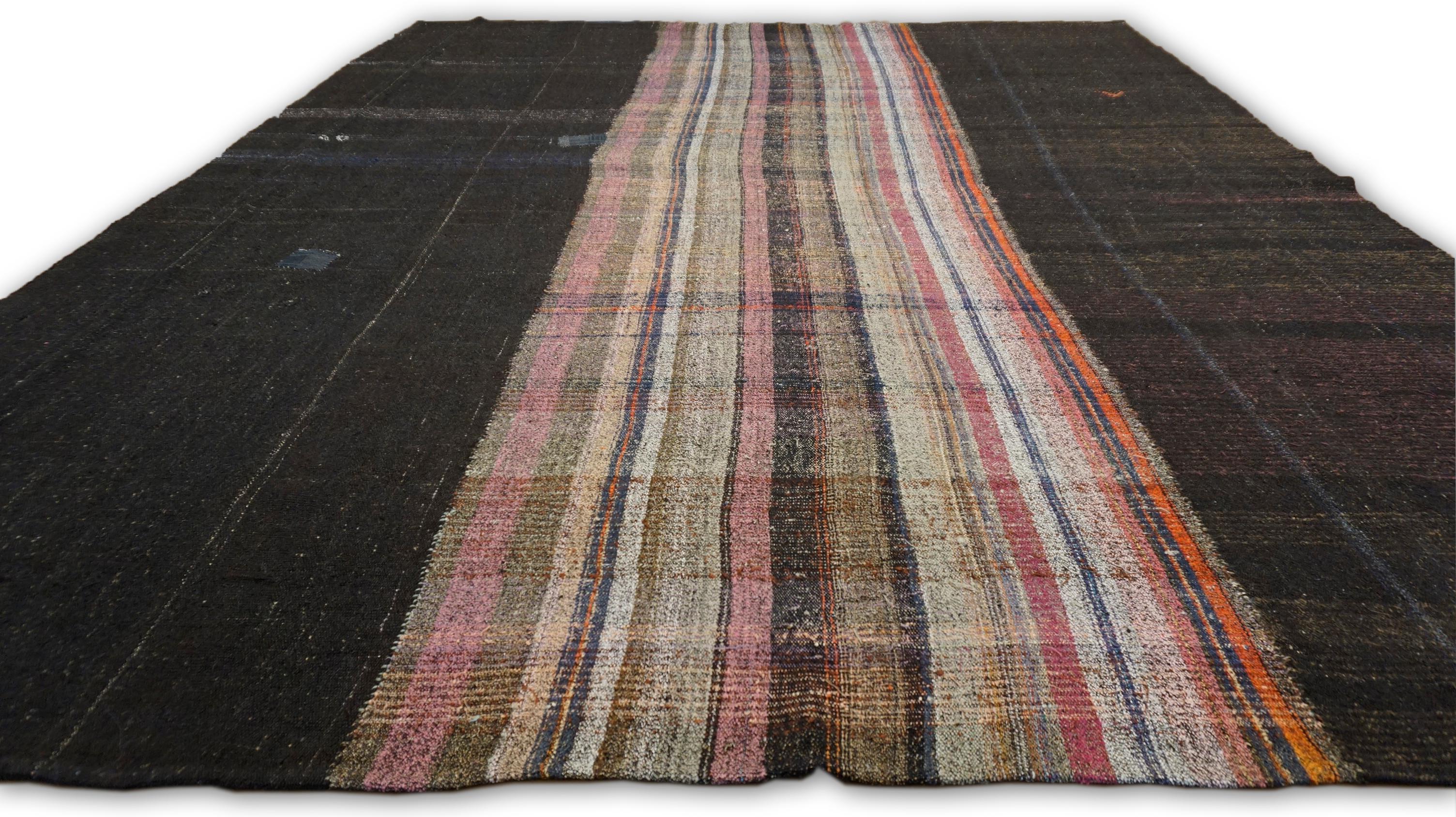 Pannelli di lana di capra vintage in stile Mazandaran per tende Kilim 10'1''x12'8'' In condizioni buone in vendita a Torrance, CA