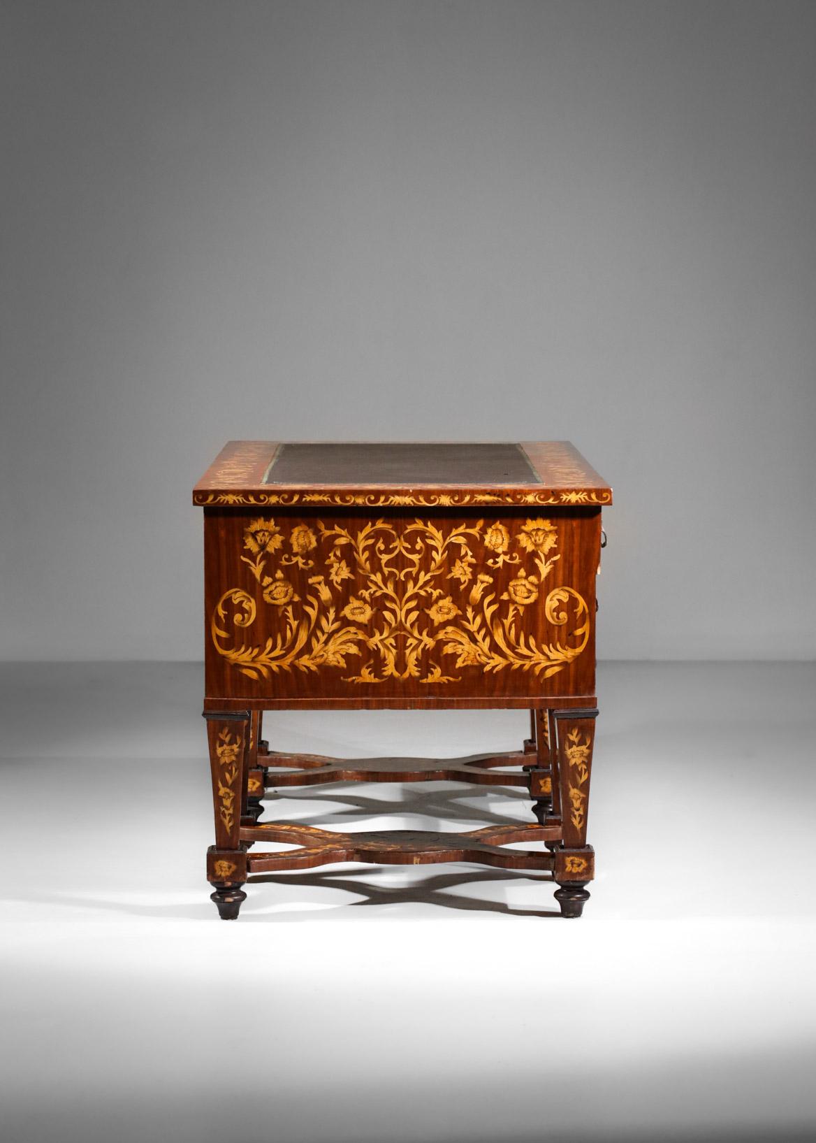 Mazarin Style Desk in Solid Wood and Floral Marquetry, F419 5
