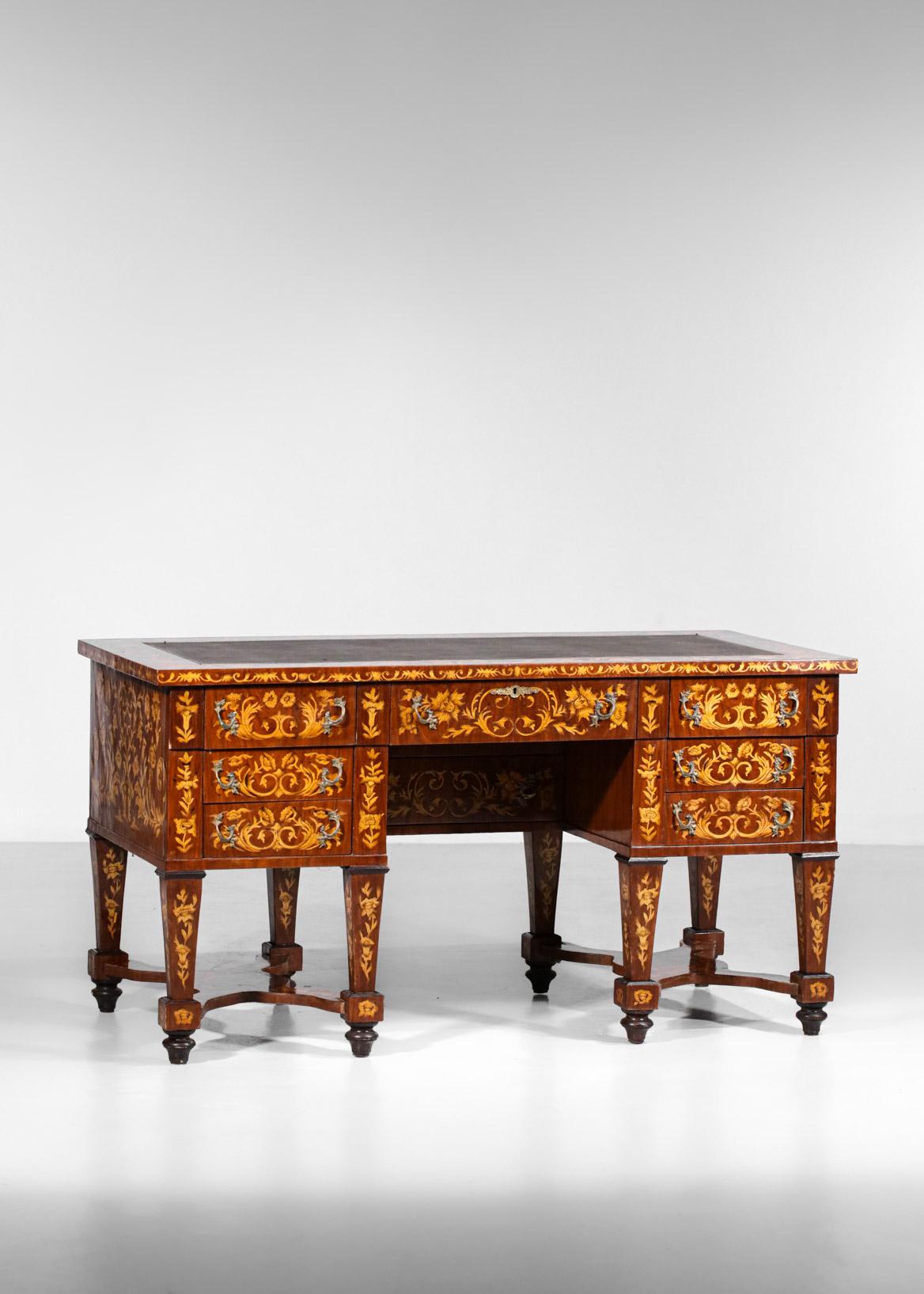 Mazarin Style Desk in Solid Wood and Floral Marquetry, F419 1