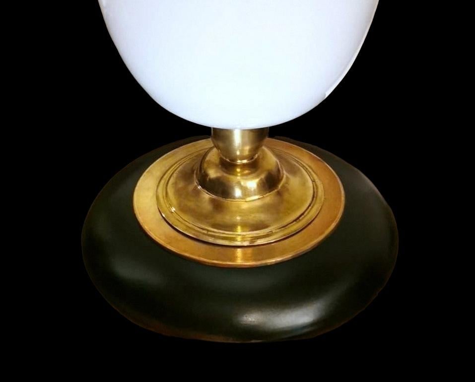 Mazda Style Art Deco Table Lamp Made of Opaline Glass, Brass and Wood For Sale 4