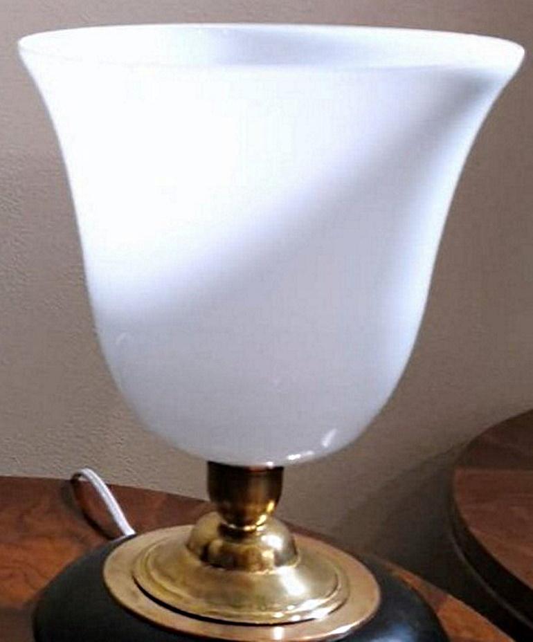 Mazda Style Art Deco Table Lamp Made of Opaline Glass, Brass and Wood For Sale 7