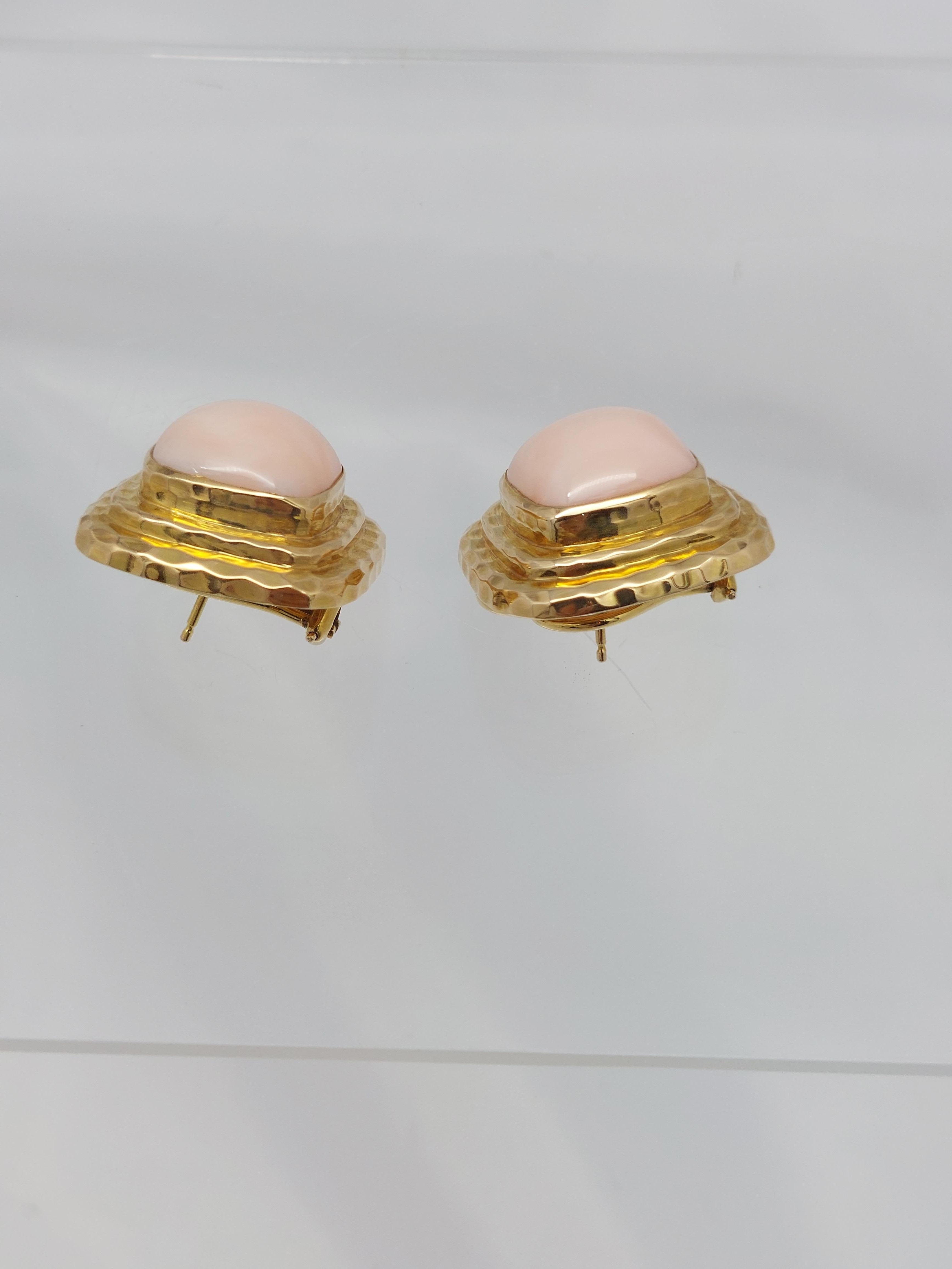 Boucles d'oreilles corail peau d'ange et or jaune 14 carats de Mazza Unisexe en vente