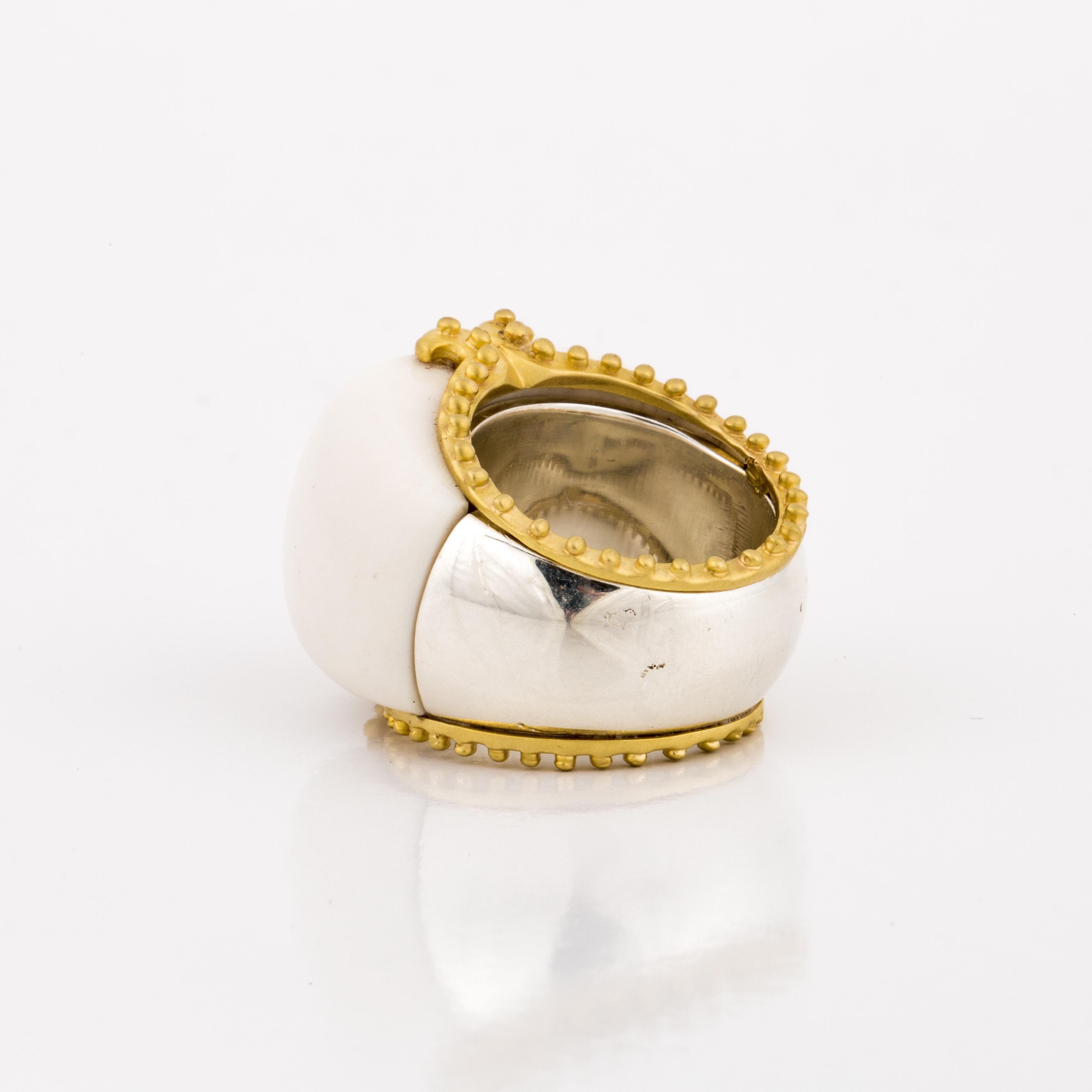 Modern Mazza White Agate and Coral Ring in Silver and Gold For Sale