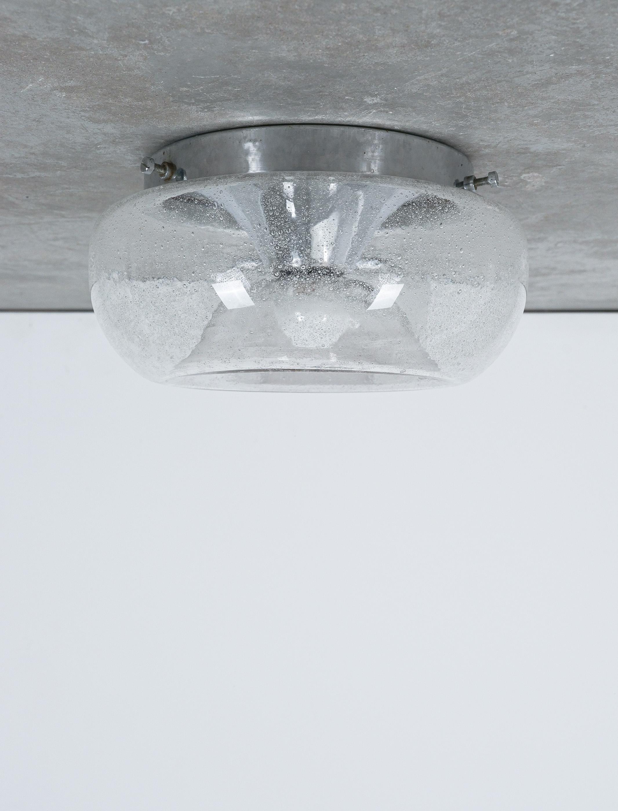Mazzega Carlo Nason Pulegoso Glass  Flush Mount Lamps (8), circa 1960, Italy For Sale 3