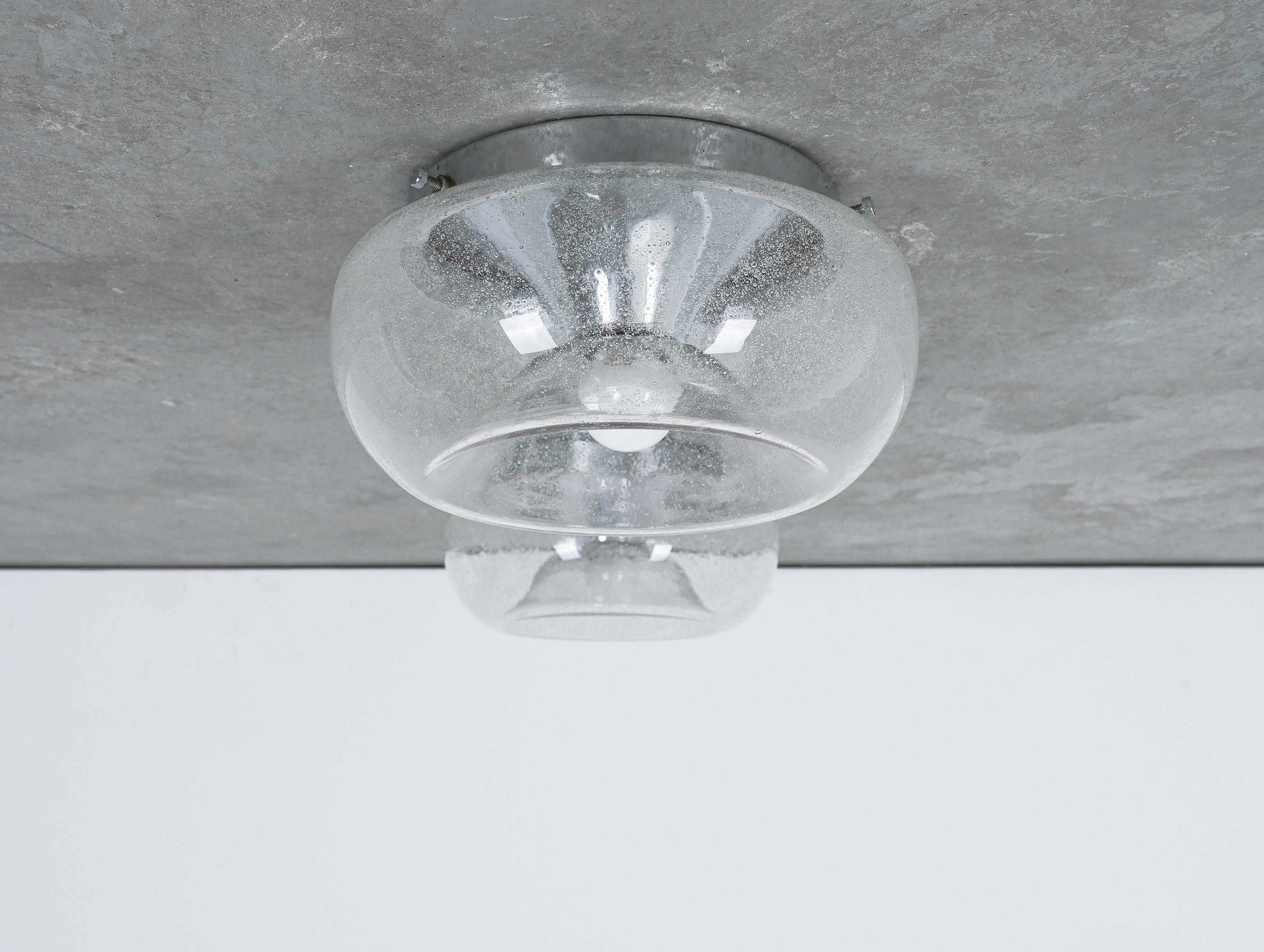 Mid-Century Modern Mazzega Carlo Nason Pulegoso Glass  Flush Mount Lamps (8), circa 1960, Italy For Sale
