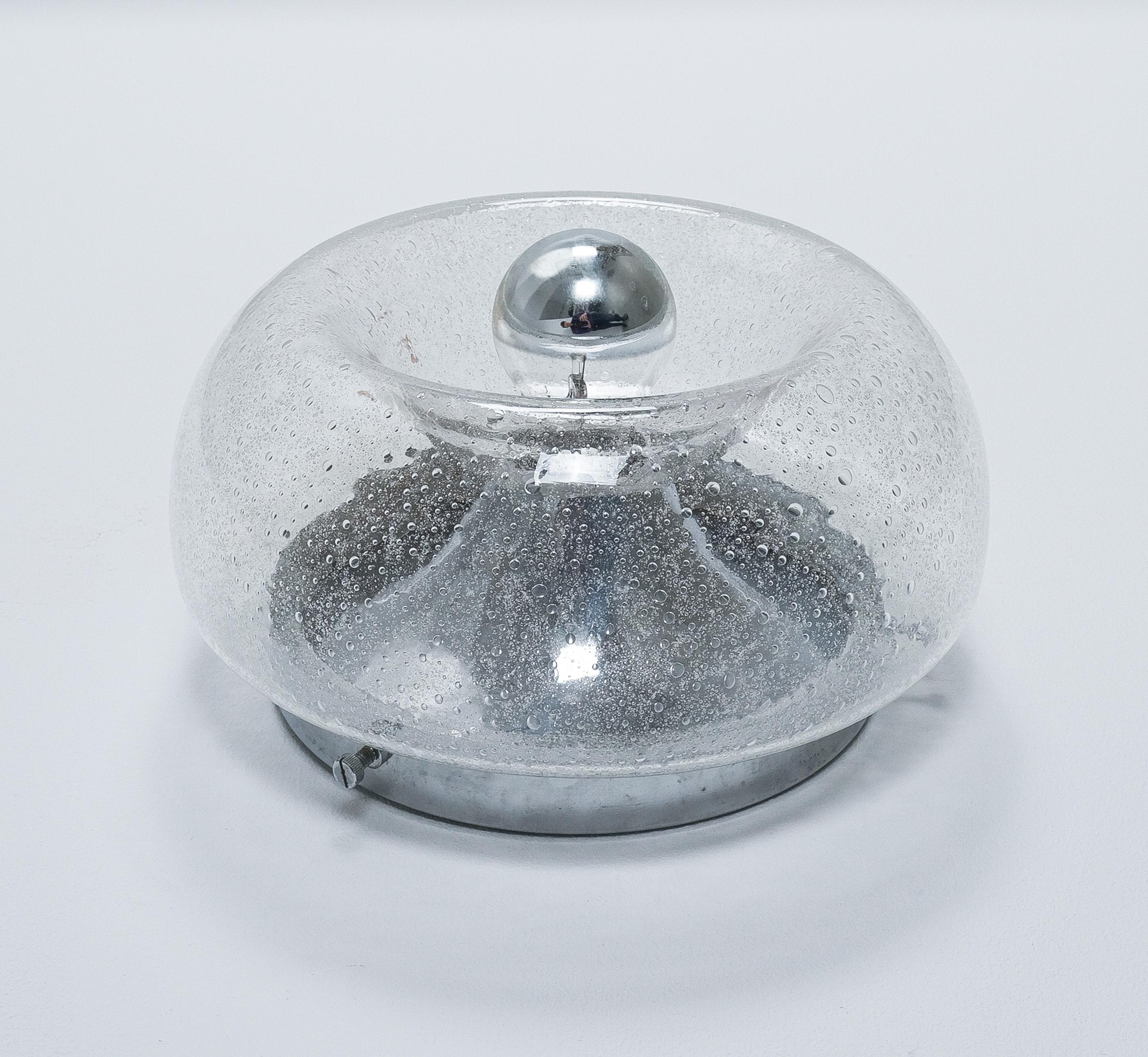Mazzega Carlo Nason Pulegoso Glass  Flush Mount Lamps (8), circa 1960, Italy In Good Condition For Sale In Vienna, AT