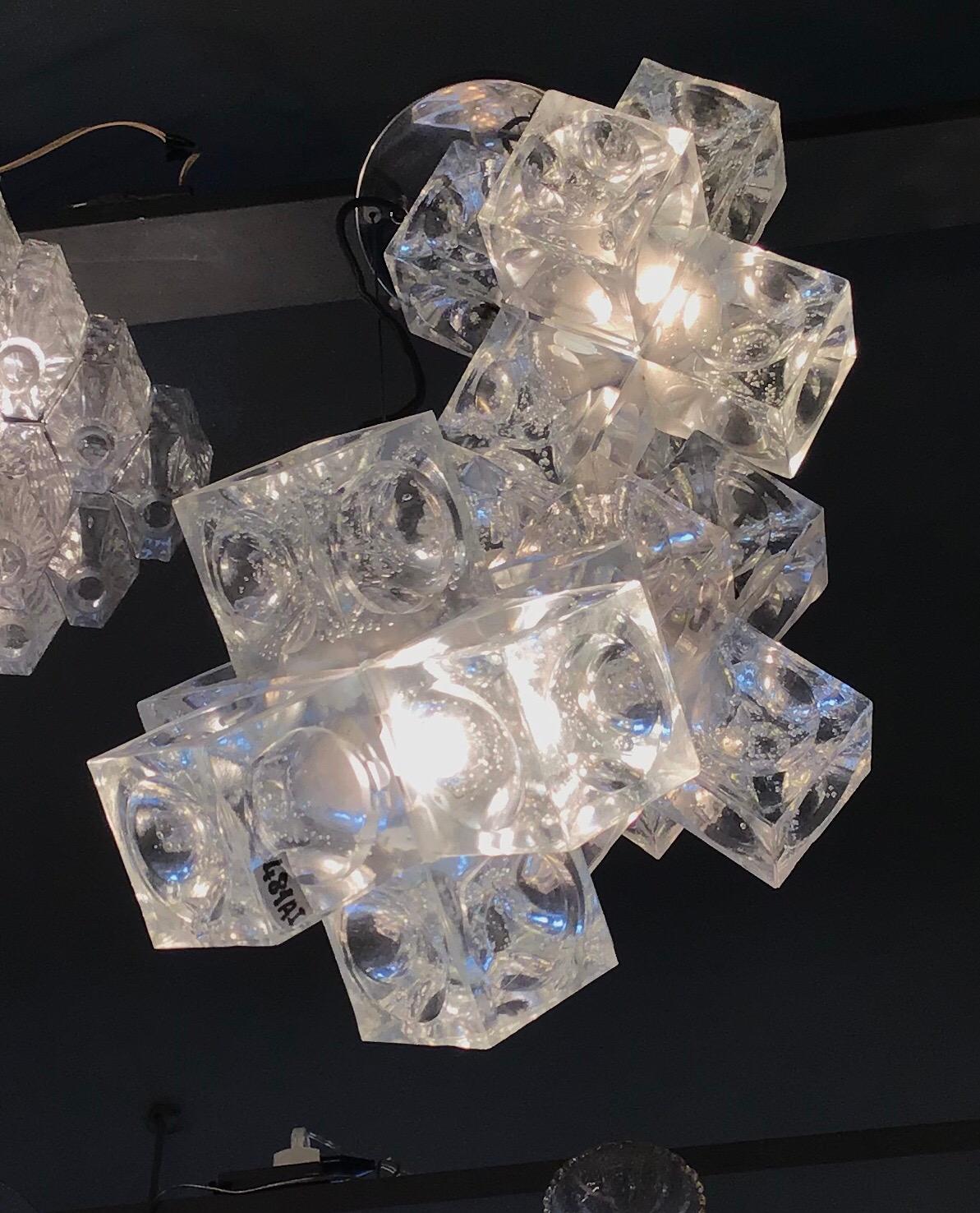 Mazzega Chandelier “Cube” Murano Glass 1965 Italy In Excellent Condition For Sale In Milano, IT