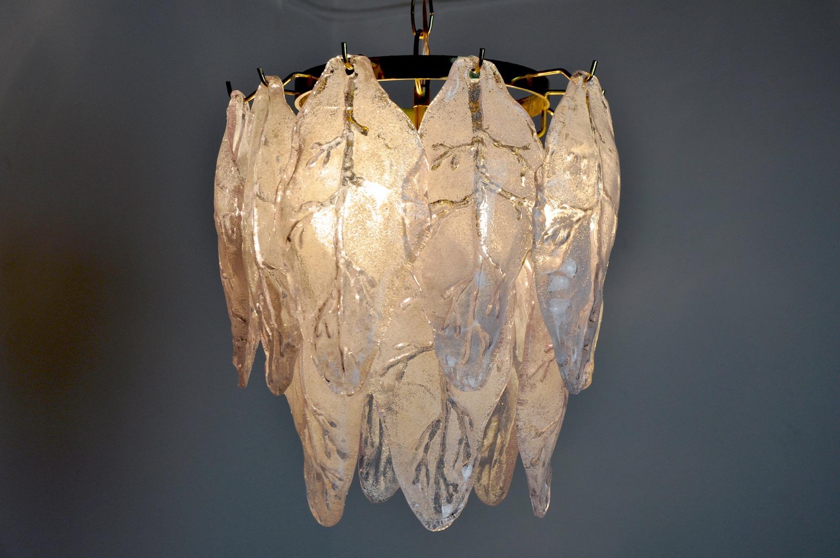 Mazzega Chandelier in Lila Murano Glass, Italy, 1970 In Good Condition For Sale In BARCELONA, ES