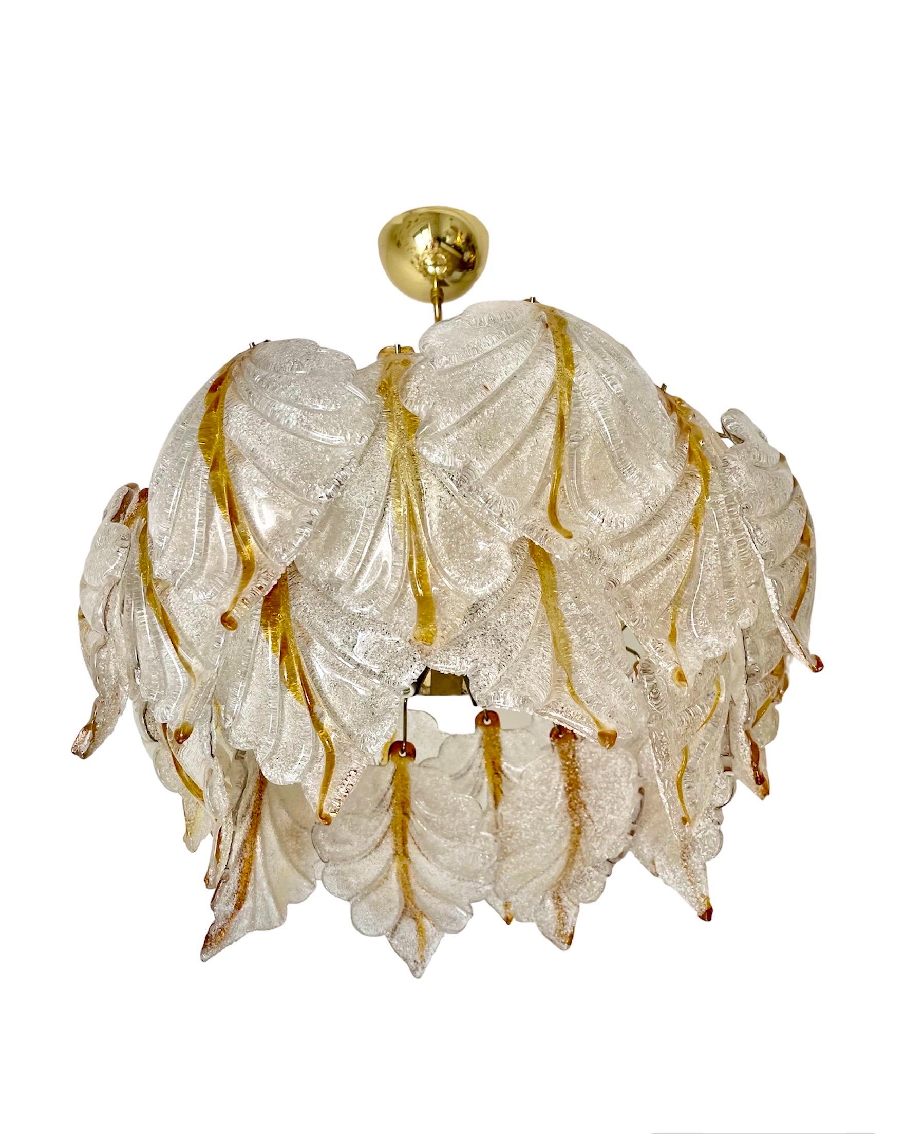 Mazzega chandelier murano ice frost glass
bicolore lamp, Italy 1970 In Good Condition For Sale In DÉNIA, ES