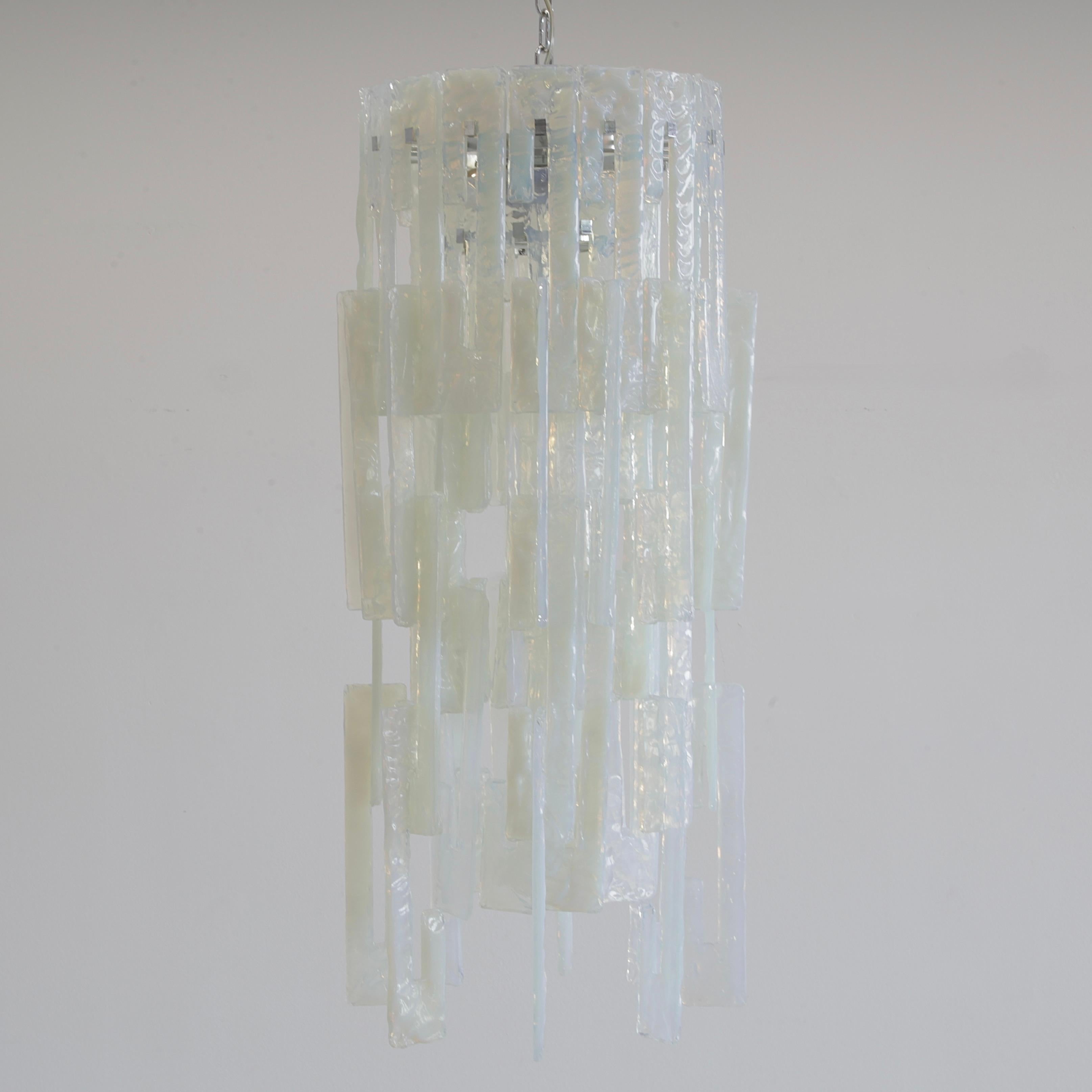 Milieu du XXe siècle Lustre en verre MAZZEGA conçu par Carlo Nason, années 1960 en vente