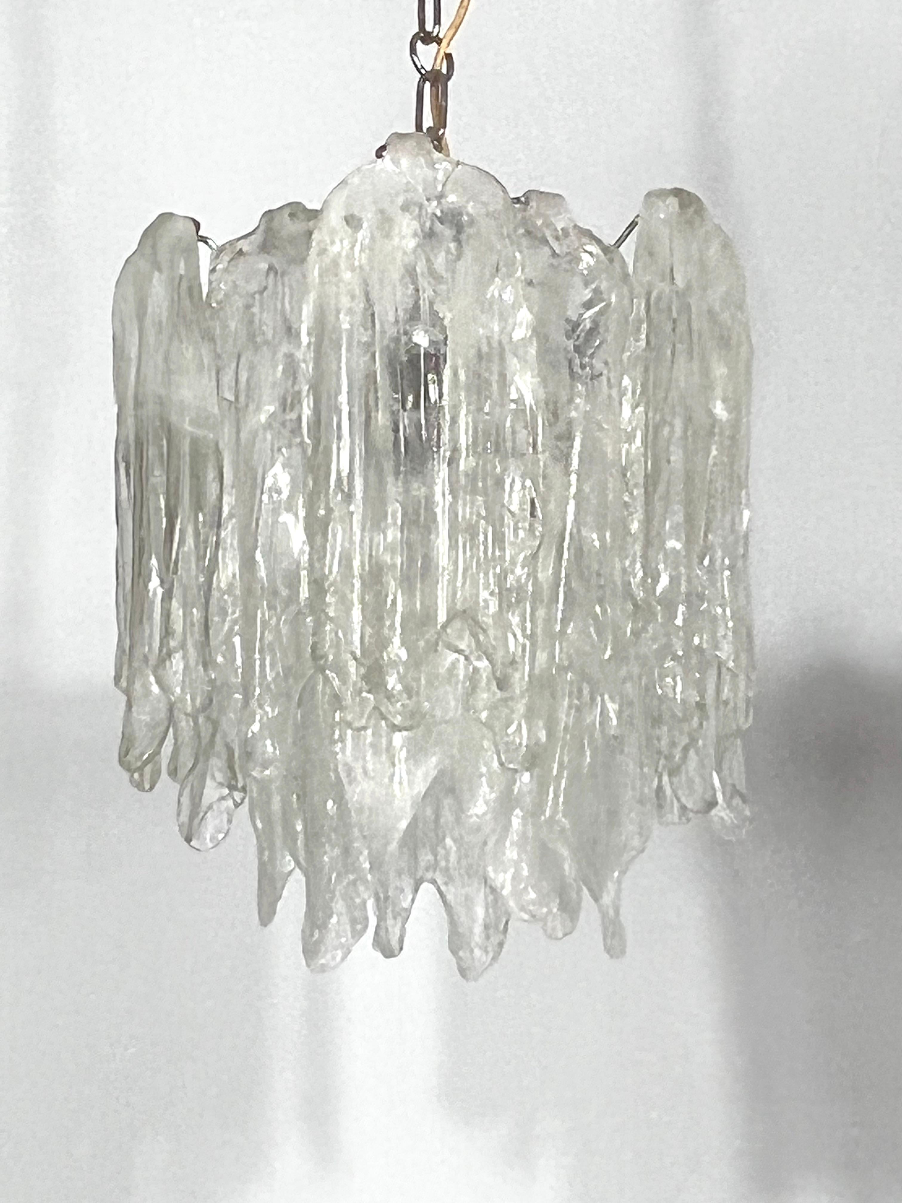 Mazzega Ice glass, pair of vintage murano chandeliers from 70s In Good Condition For Sale In Catania, CT