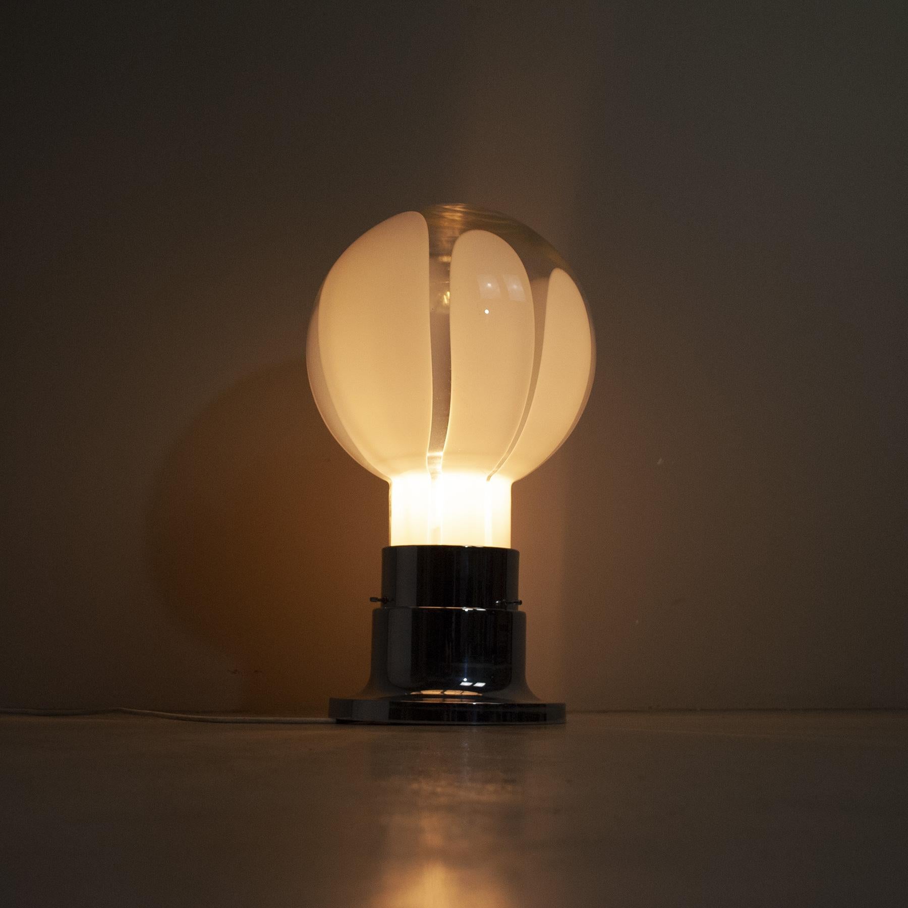 Mazzega lampe de bureau italienne mi-siècle moderne des années 70 en vente 2