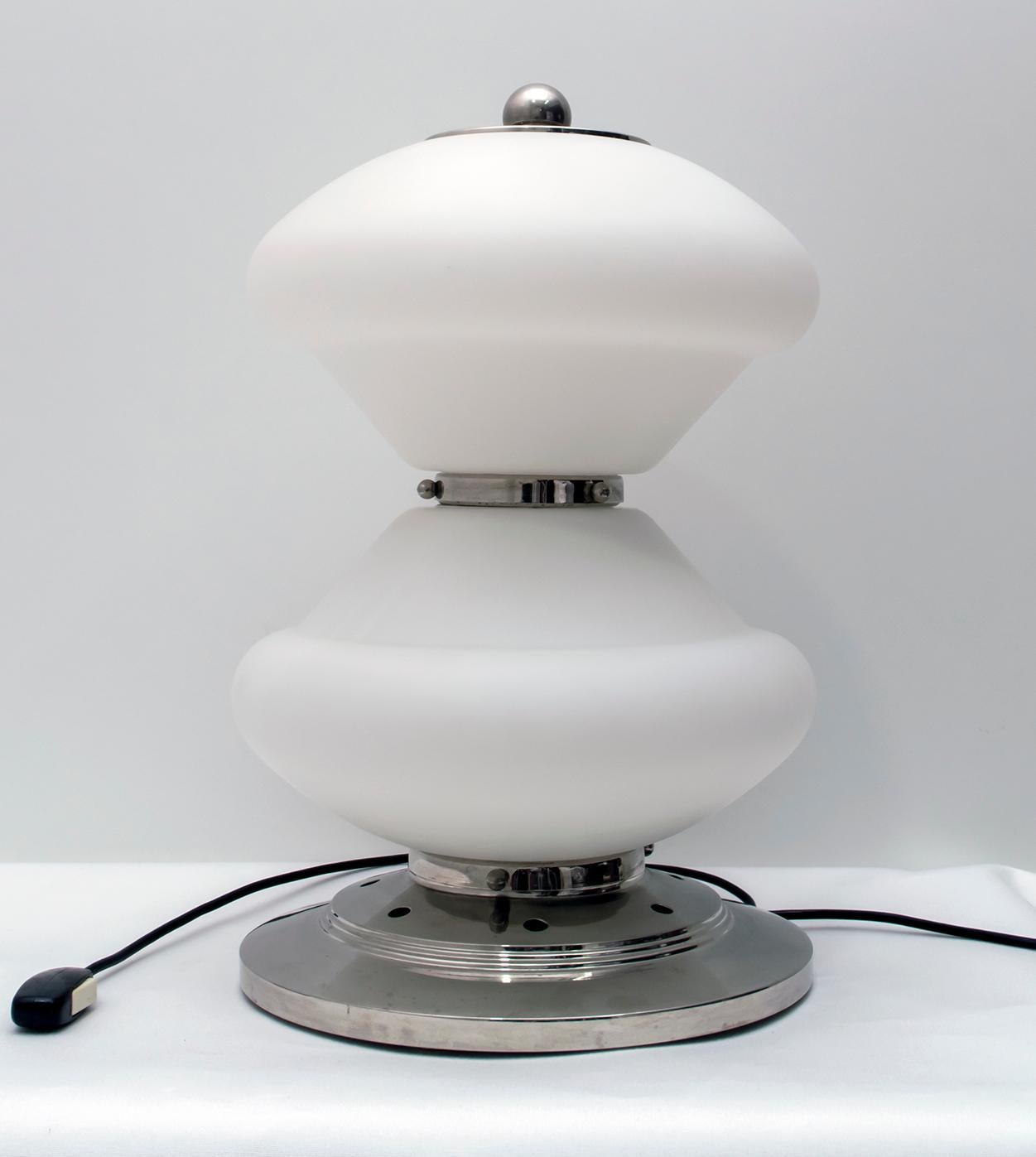 Italian Mazzega Mid-Century Modern Chrome and Murano Opaline Glass Table Lamp, 1960s For Sale