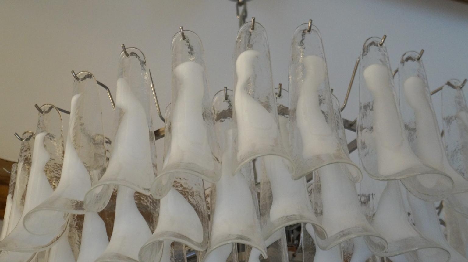 La Murrina Moderner Kronleuchter aus weißem Muranoglas aus der Jahrhundertmitte, 1988er Jahre im Angebot 14