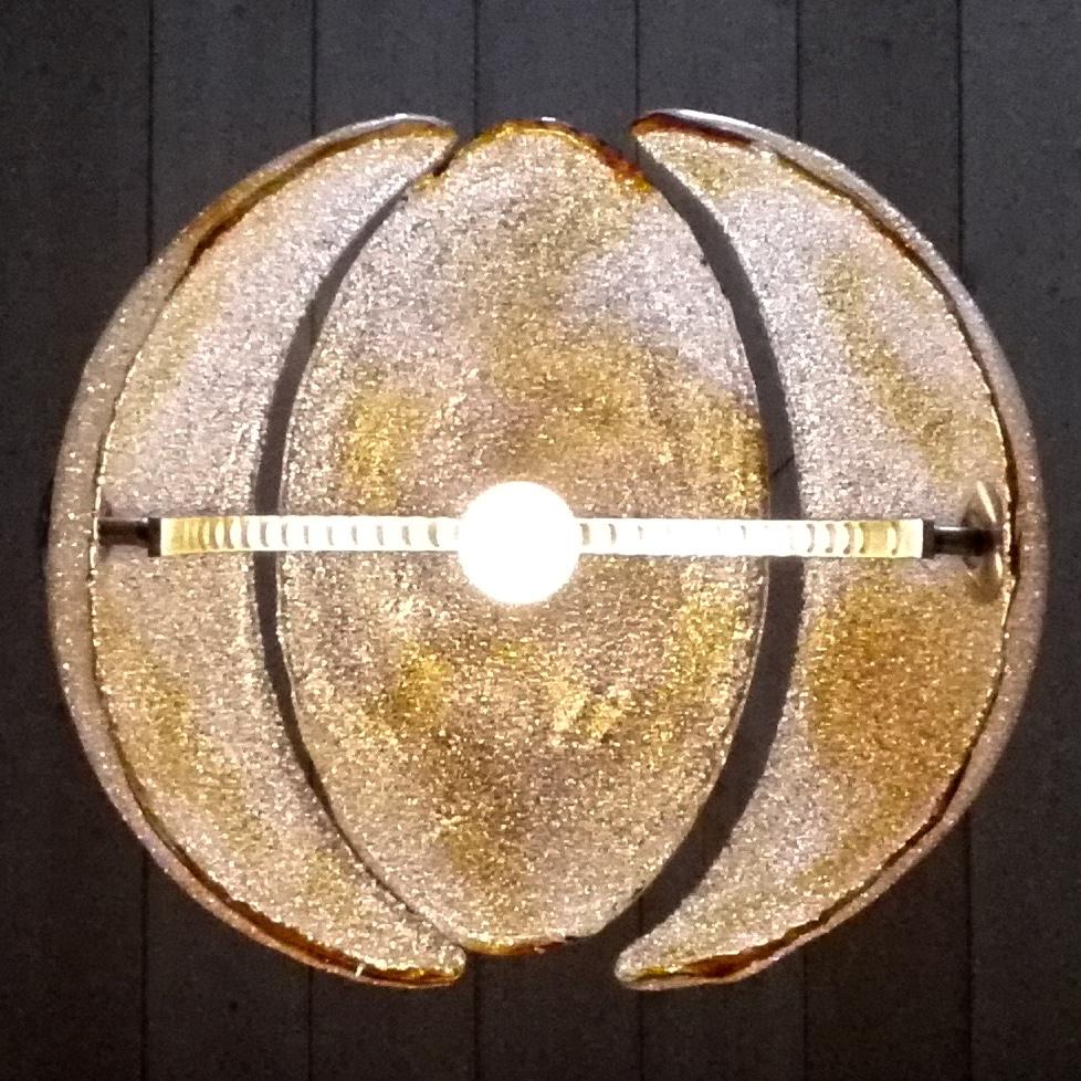 Lampe à suspension attribuable de l'ère spatiale Mazzega des années 1960 en verre de Murano soufflé à la main  en vente 3