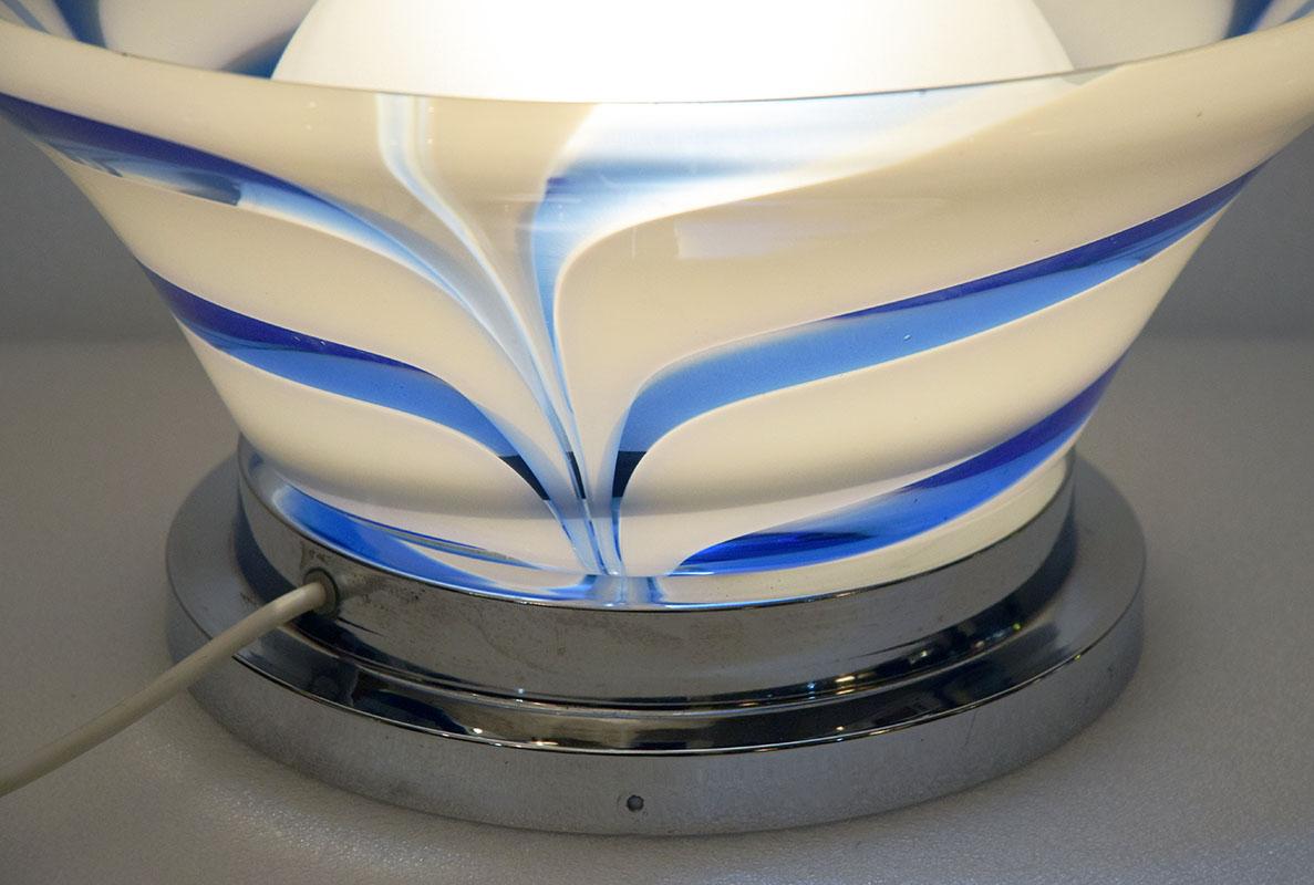 Mazzega Murano 70s table lamp with double glass In Excellent Condition For Sale In Parma, IT
