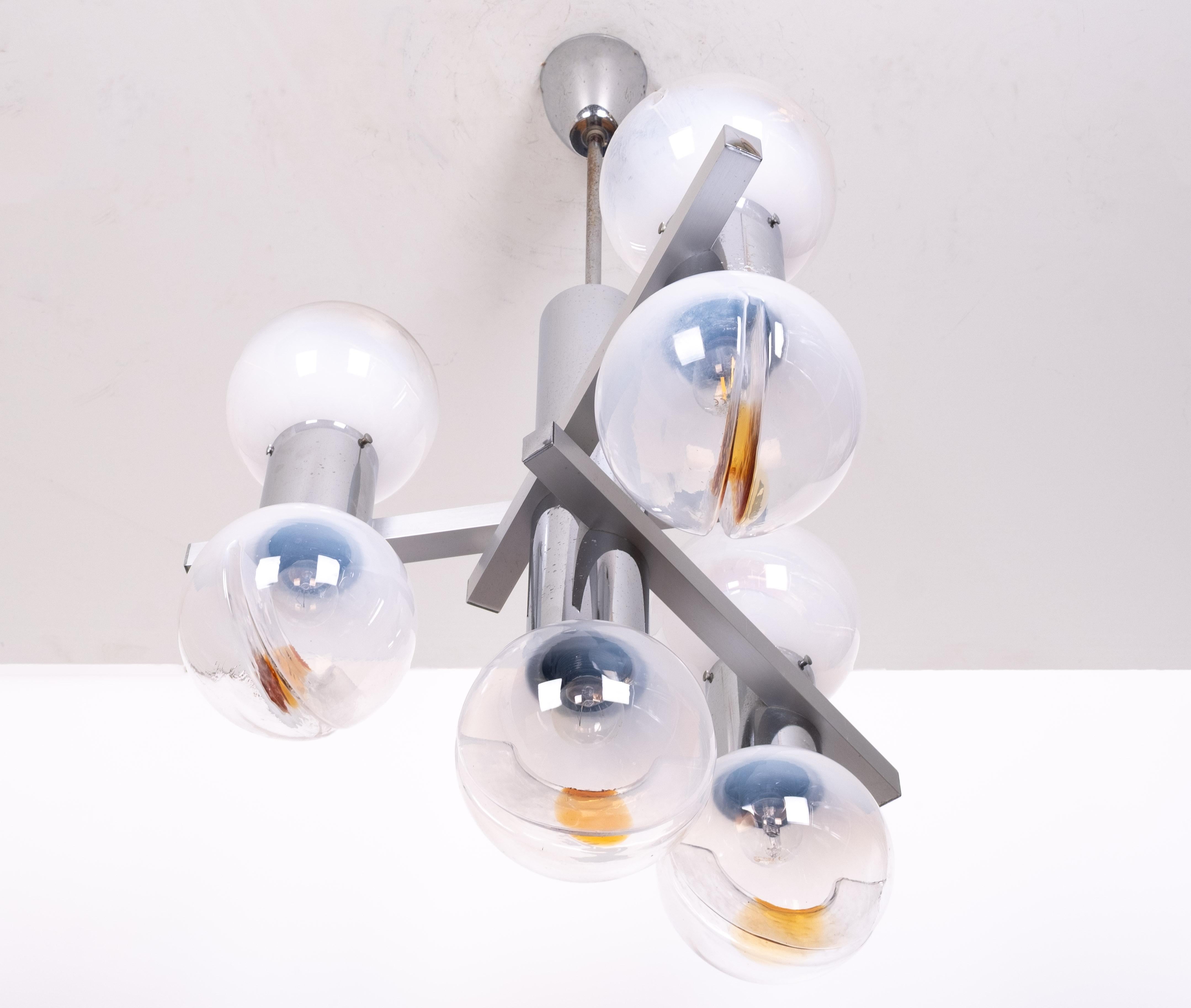 Lampadario Mazzega Murano / Lampada a sospensione in vetro A Space Age  Italia anni '70 In condizioni buone in vendita a Den Haag, NL