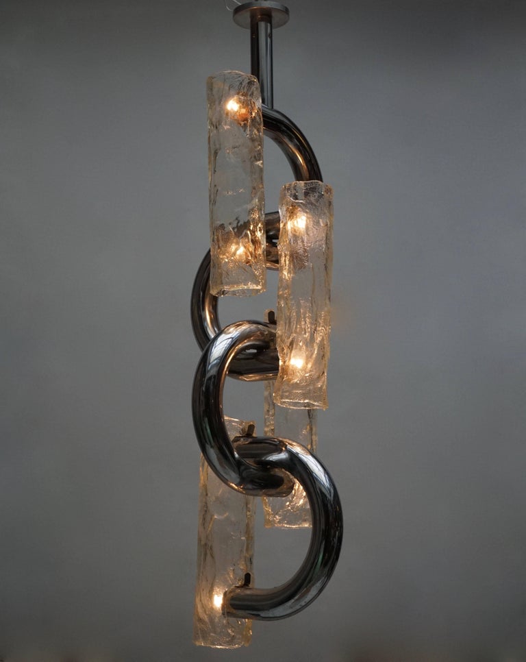 Italian ceiling fixture in chrome and Murano glass by Mazzega.
Measures: Height 110 cm.
Diameter 30 cm.
 