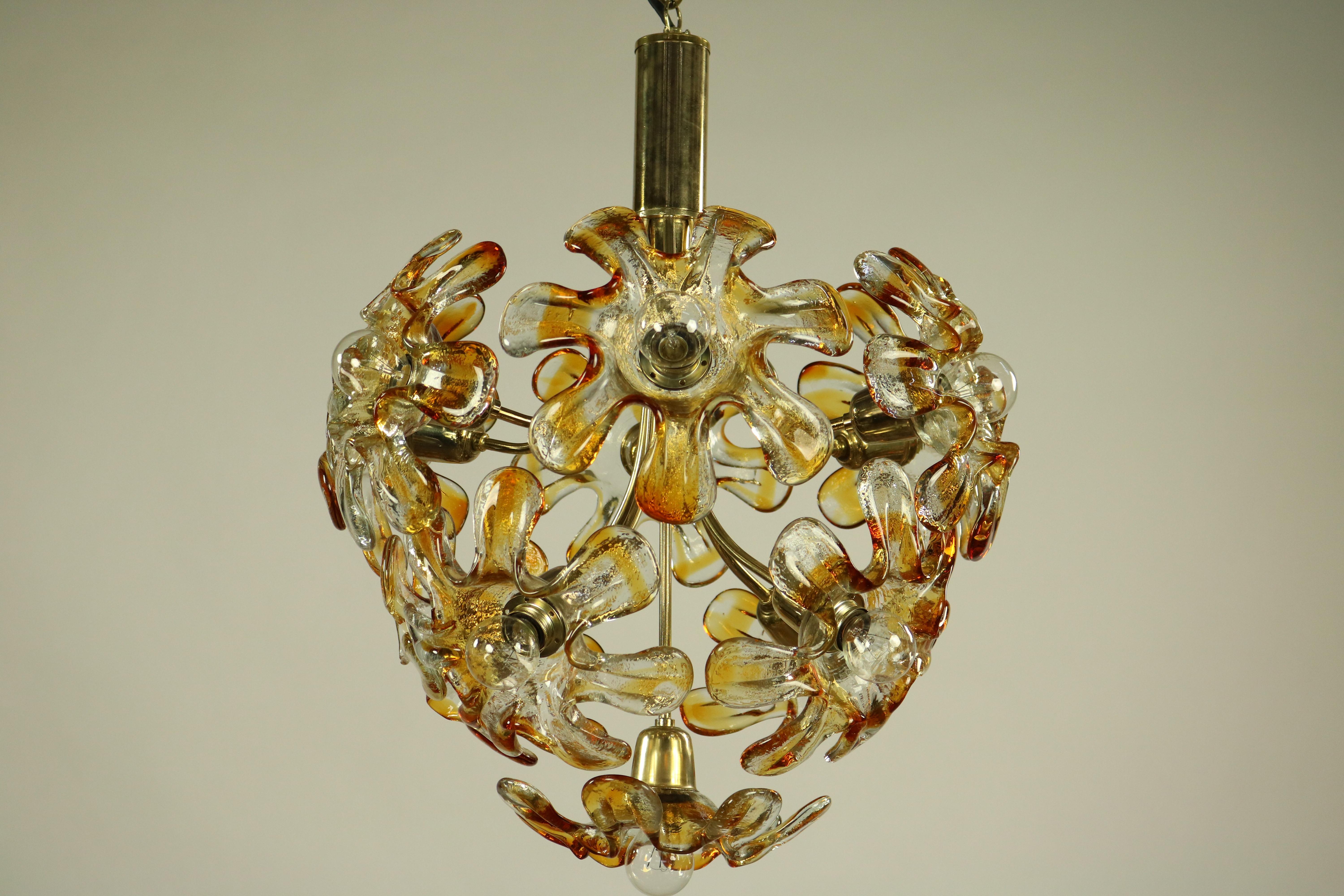 Mazzega Murano Glass Flower or Blossom Chandelier 11 Light Pendant Lamp In Good Condition For Sale In Nürnberg, DE