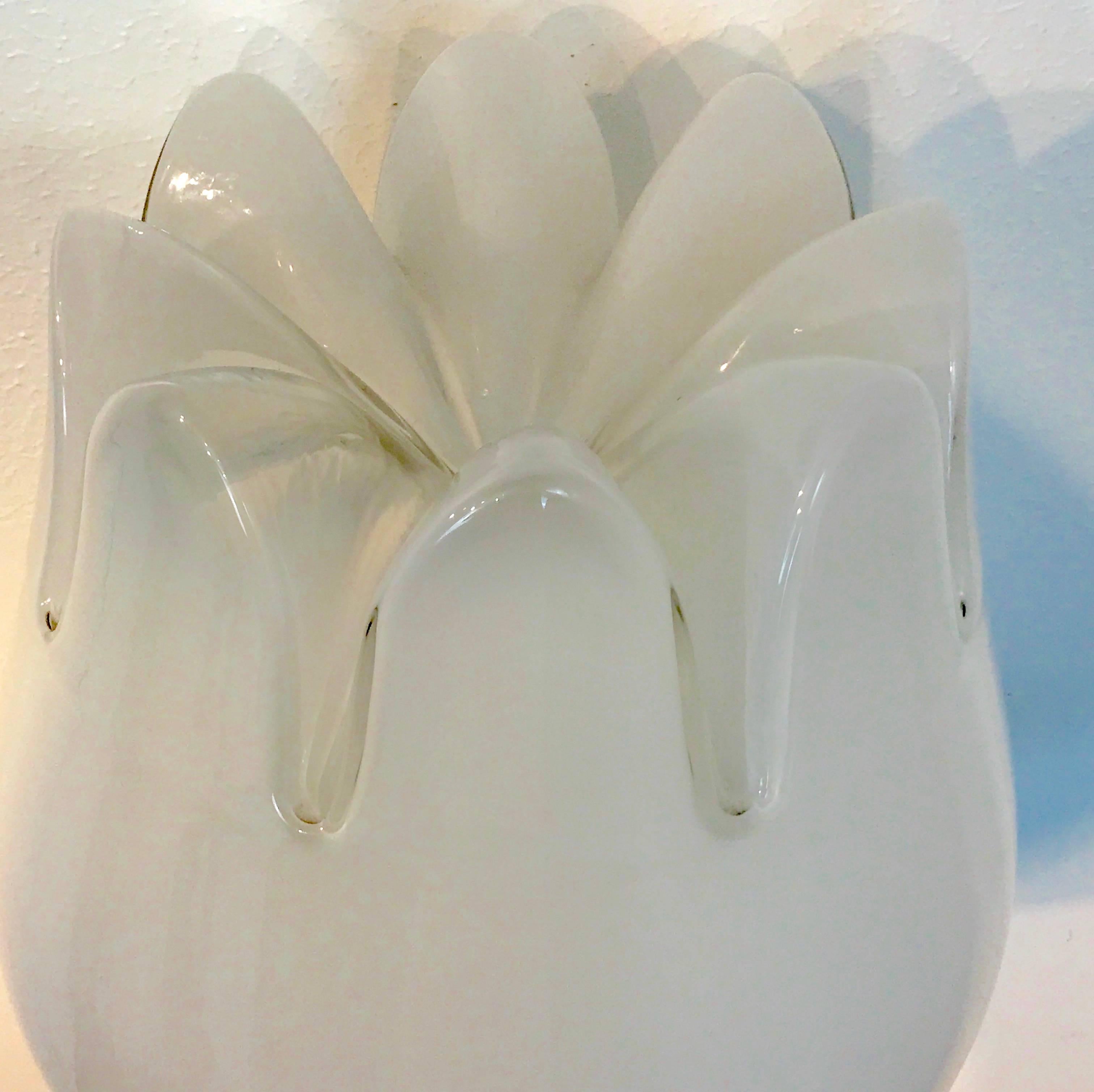 Polished Mazzega Murano Tulip Floor Lamp For Sale