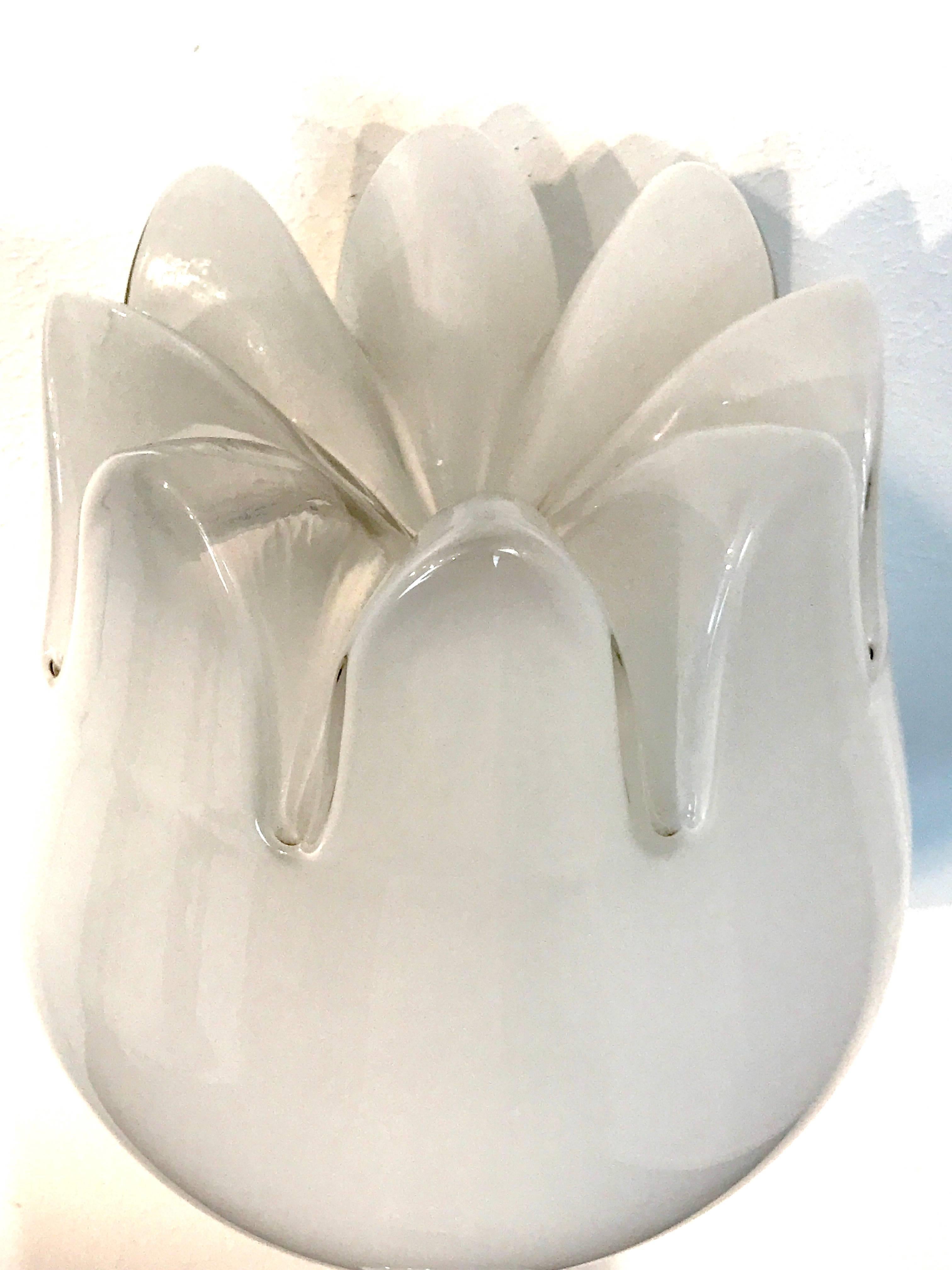 Mazzega Murano Tulip Floor Lamp In Excellent Condition For Sale In Atlanta, GA