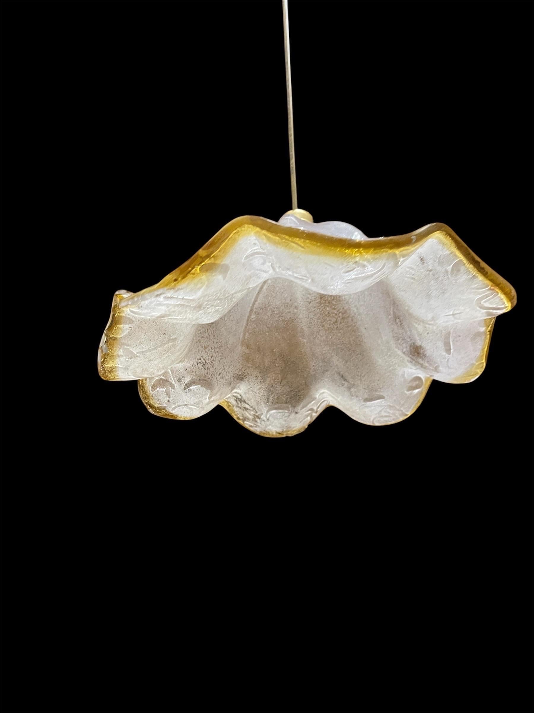 Mazzega Anhänger mit Glas Murano Bicolore  XL , Italien, 1970 im Zustand „Gut“ in La xara, VC