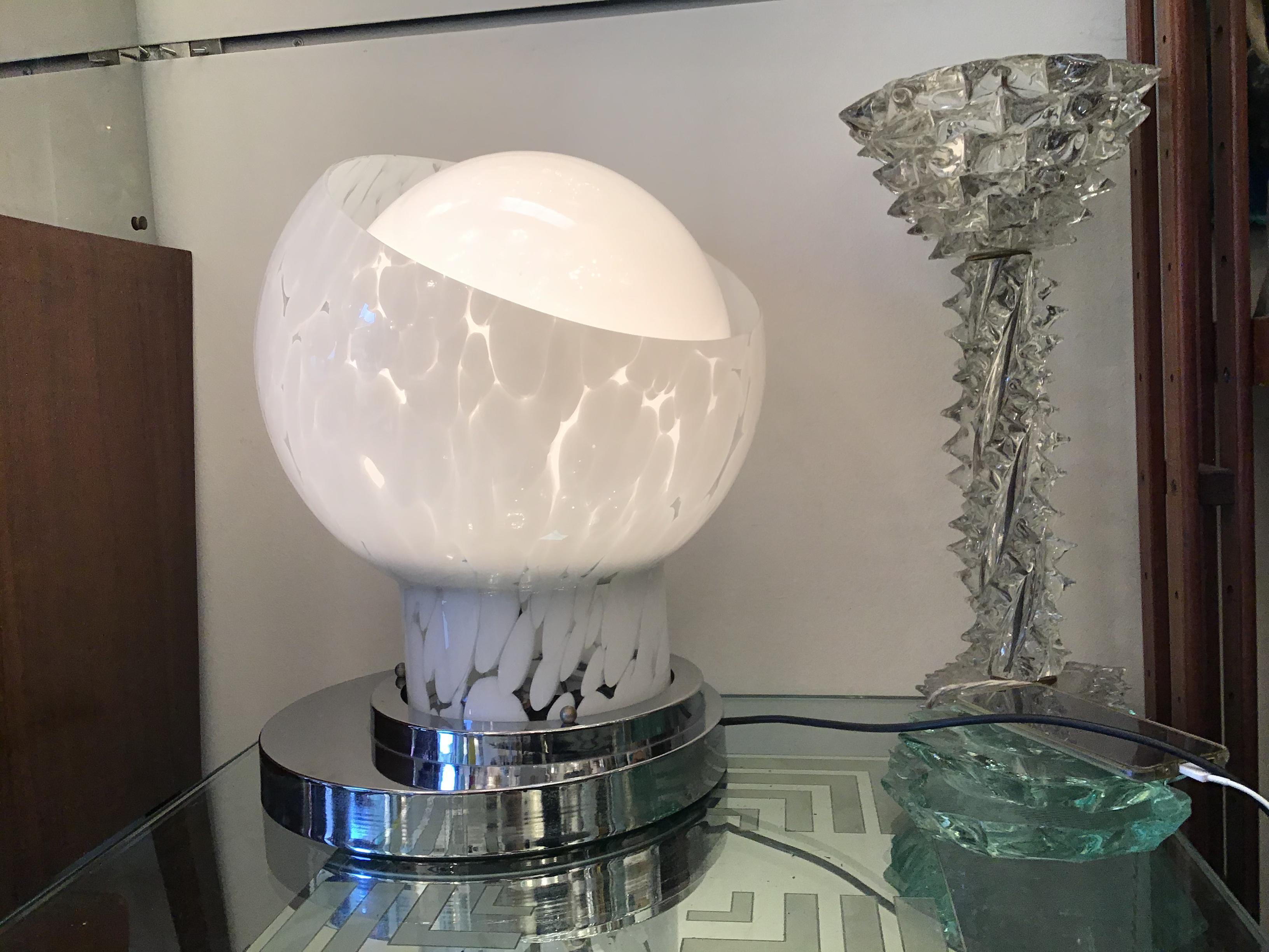 Lampe de bureau Mazzega en métal et verre de Murano couleur crème, 1965, Italie en vente 3