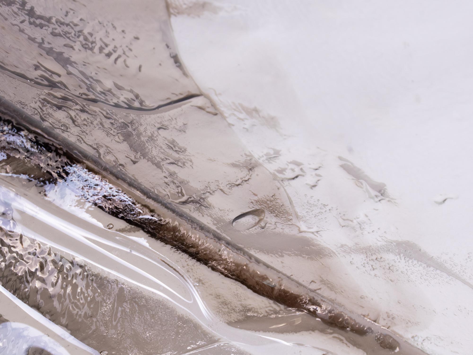 Metà XX secolo Lampada a sospensione Mazzega Tulipano in vetro di Murano ambrato e trasparente di Carlo Nason Italia 1960s in vendita