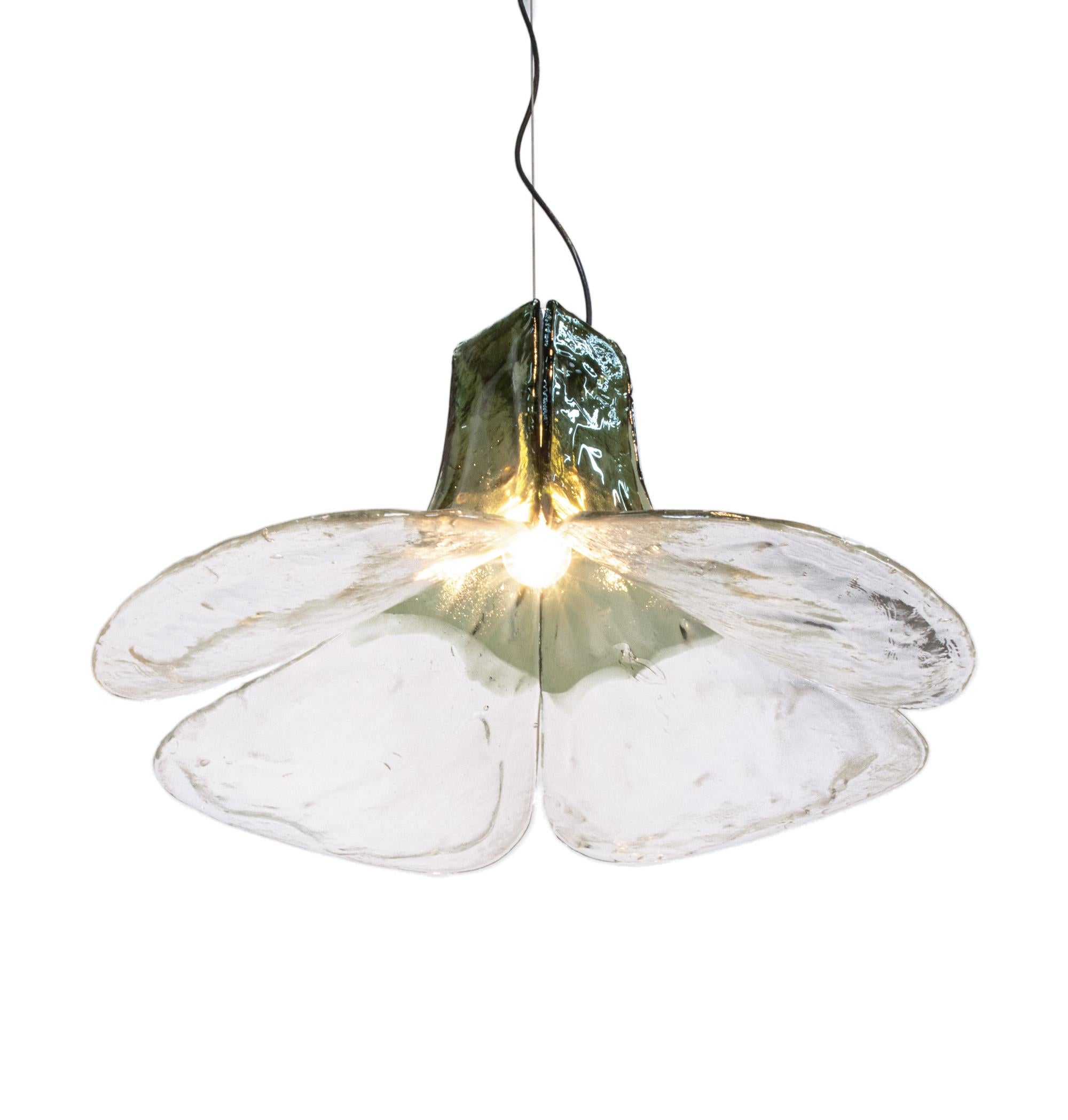 Mid-Century moderno Lampada a sospensione Mazzega Tulipano in Greene & Greene Murano di Carlo Nason Italia 1960s in vendita