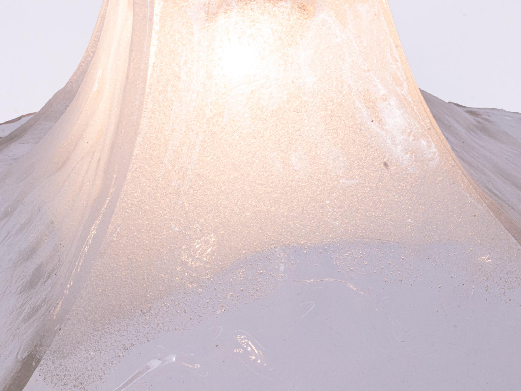 Fatto a mano Lampada a sospensione Mazzega Tulip White & Clear Murano Glass di Carlo Nason Italia 1960s in vendita