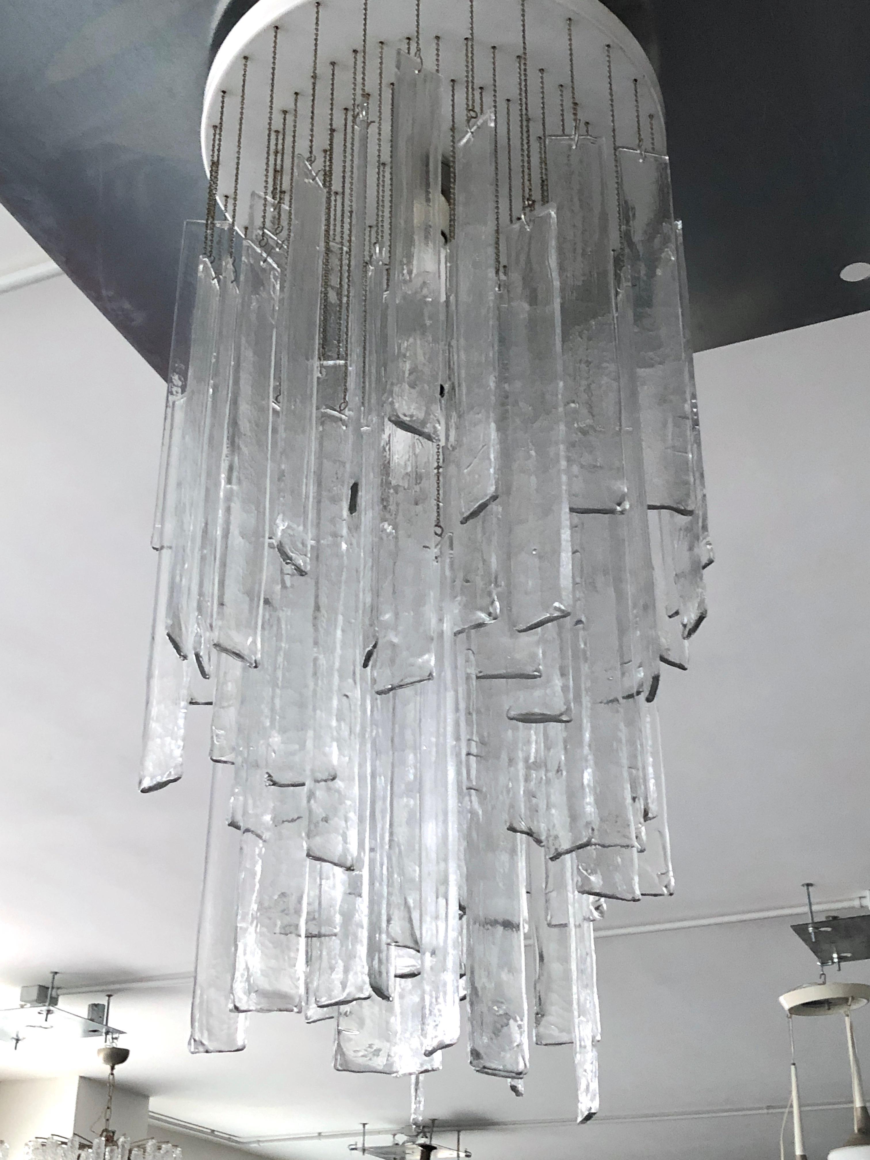 Mazzega, lampadario vintage con elementi in vetro di Murano trasparente degli anni '70 in vendita 1