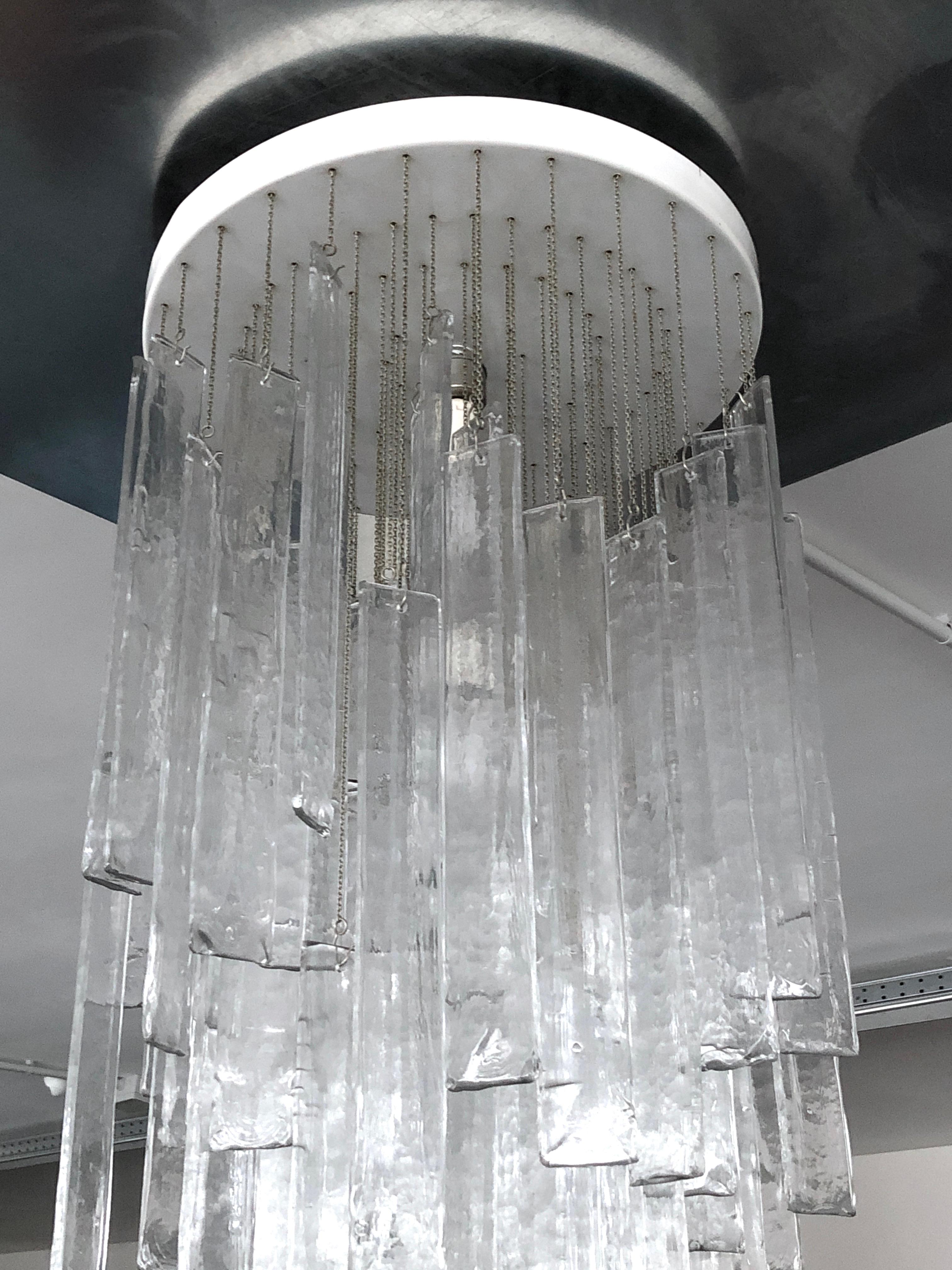 Mid-Century moderno Mazzega, lampadario vintage con elementi in vetro di Murano trasparente degli anni '70 in vendita