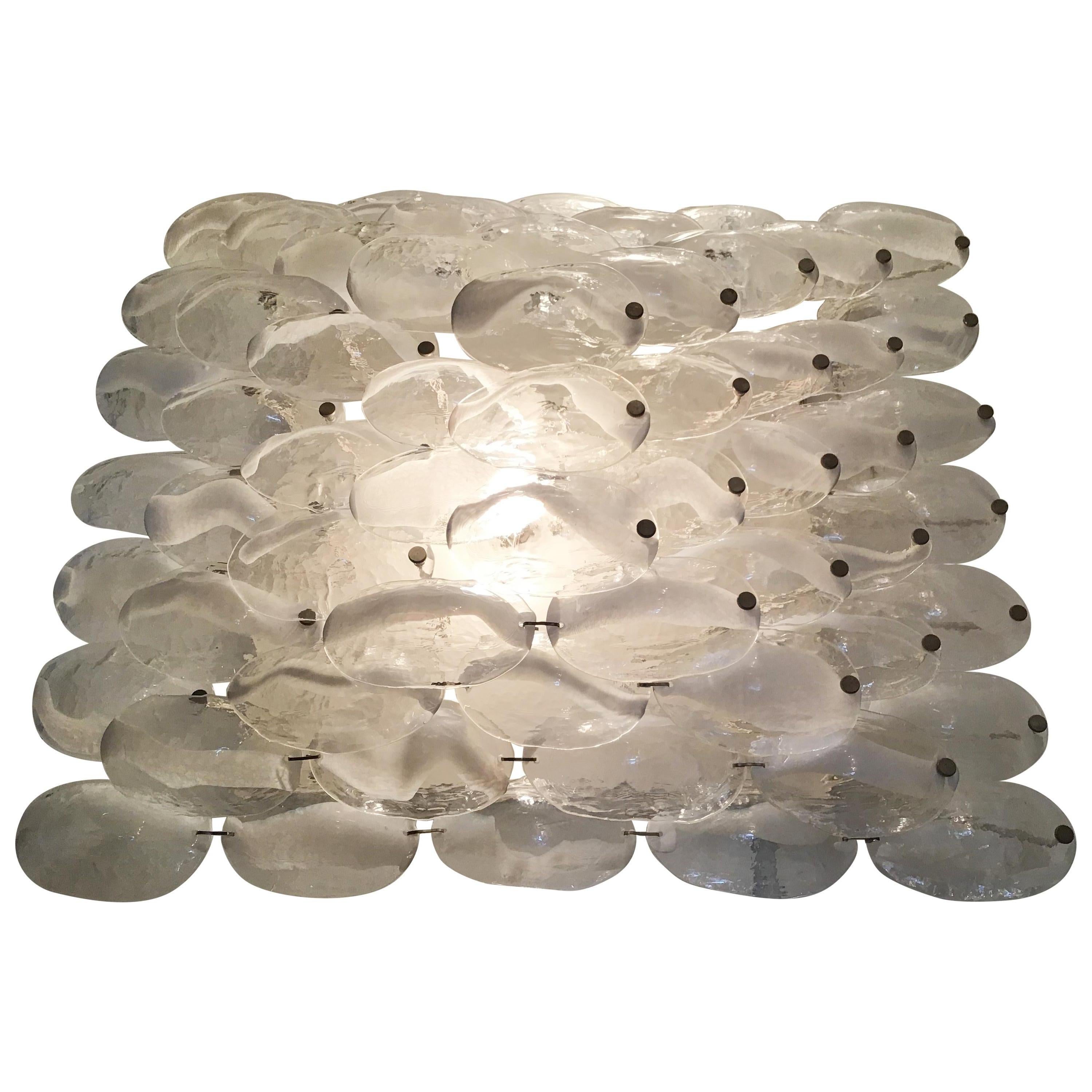 Exceptional wall light, 1960, Murano glass, Mazzega, iridescent white and brass.