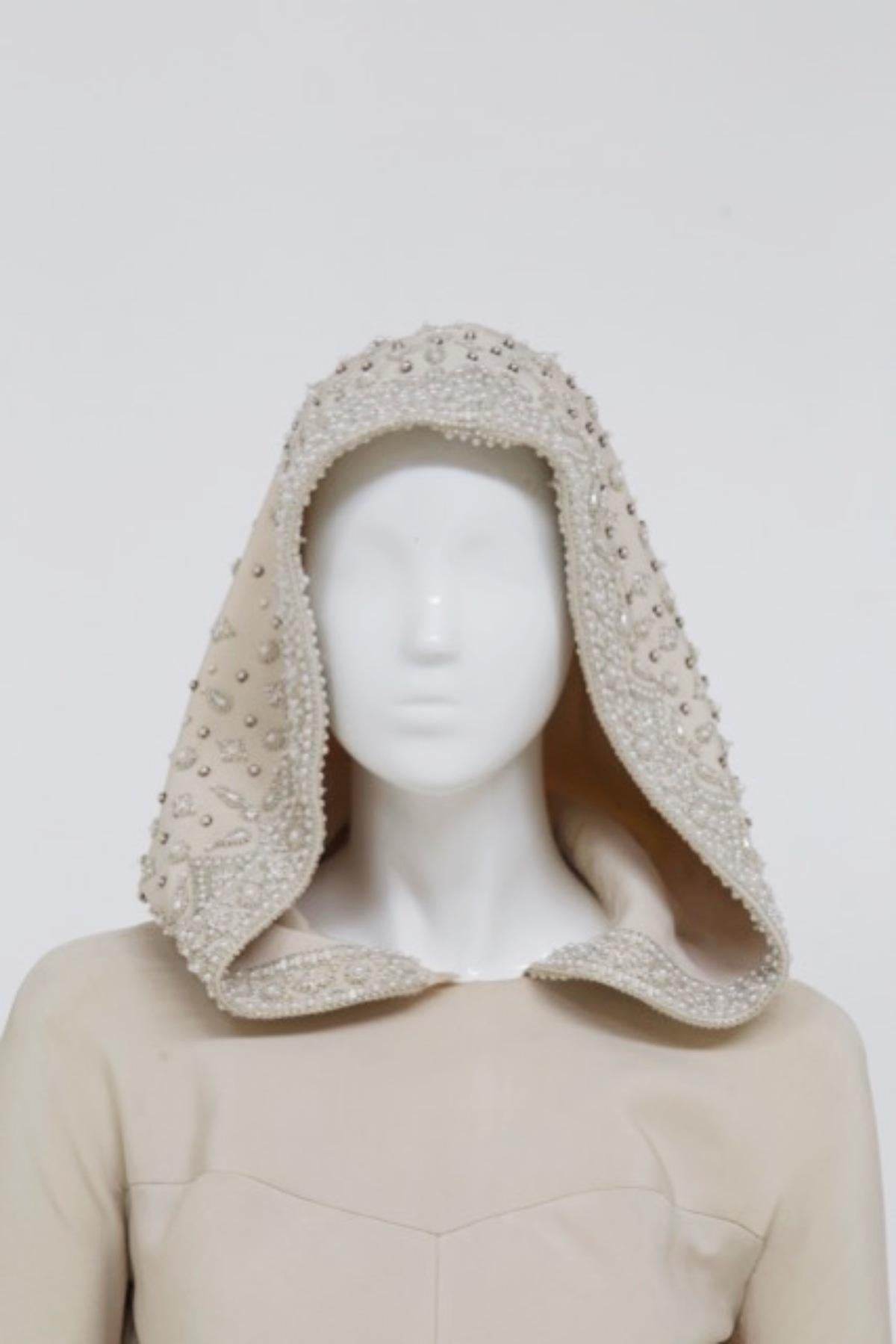 Mazzuchelli Vintage Sartorial Hooded Dress w Beading In Good Condition For Sale In Milano, IT