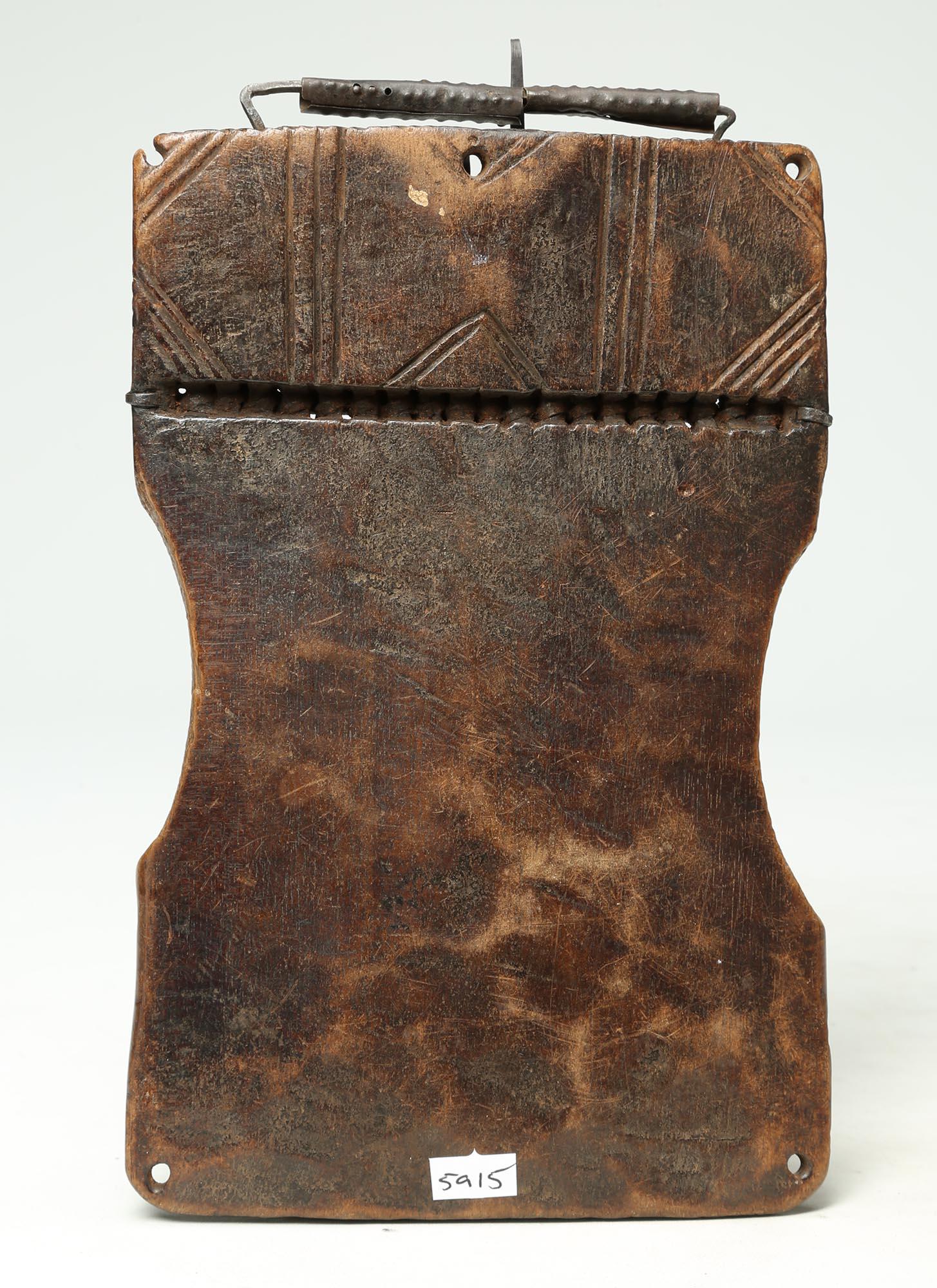 Mbira or Sanza Congo Early 20th Century African Tribal Musical Instrument In Good Condition For Sale In Santa Fe, NM