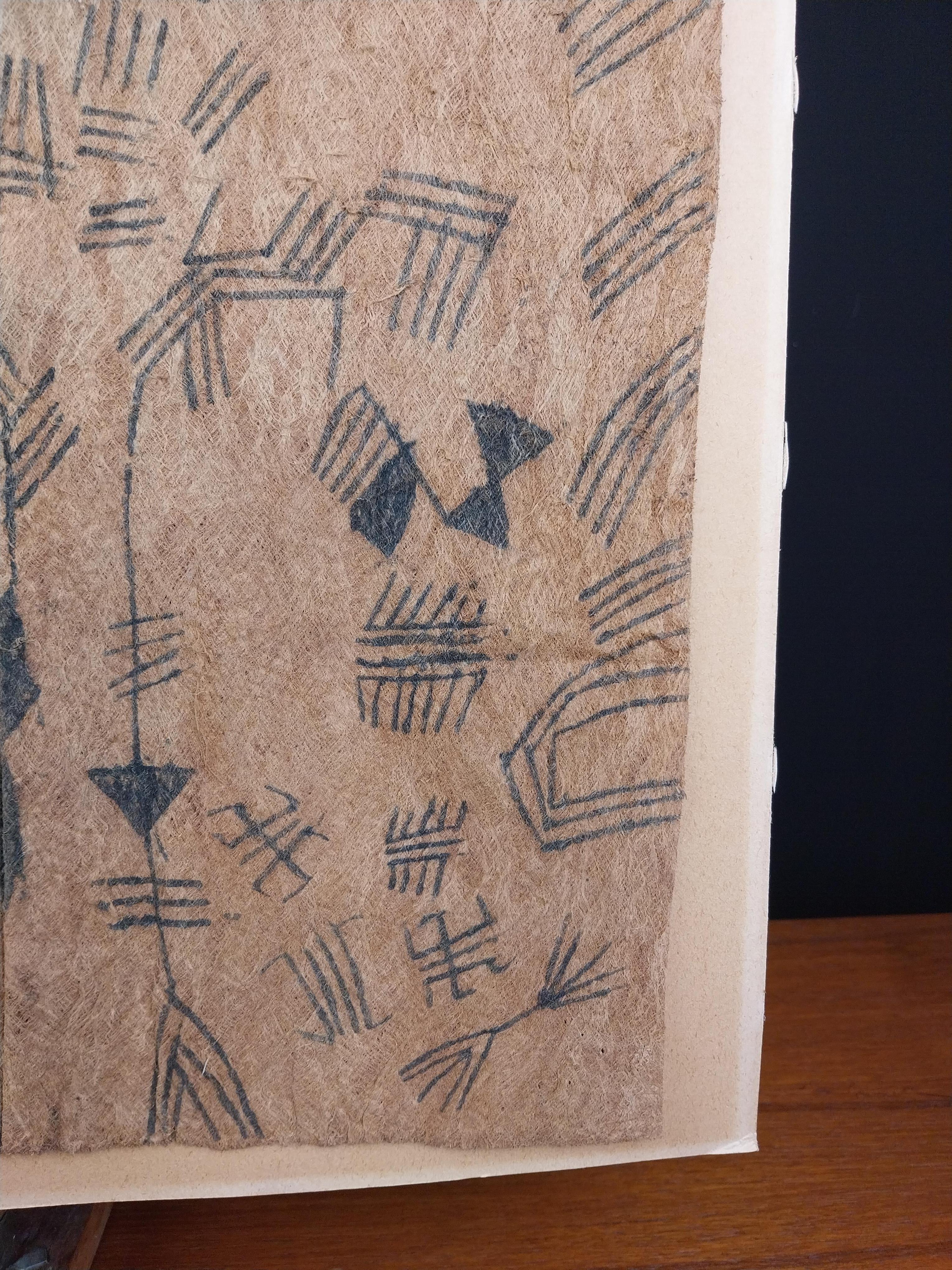 Tribal Tissu d'écorce traditionnel peint à la main Pygmee Ituri en vente