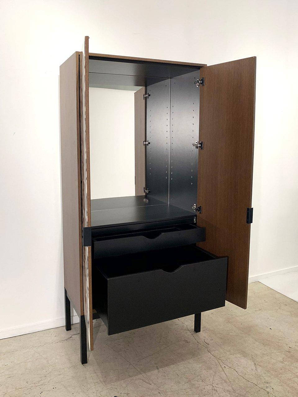 Mc Bar Cabinet by Morgan Clayhall In New Condition In Geneve, CH