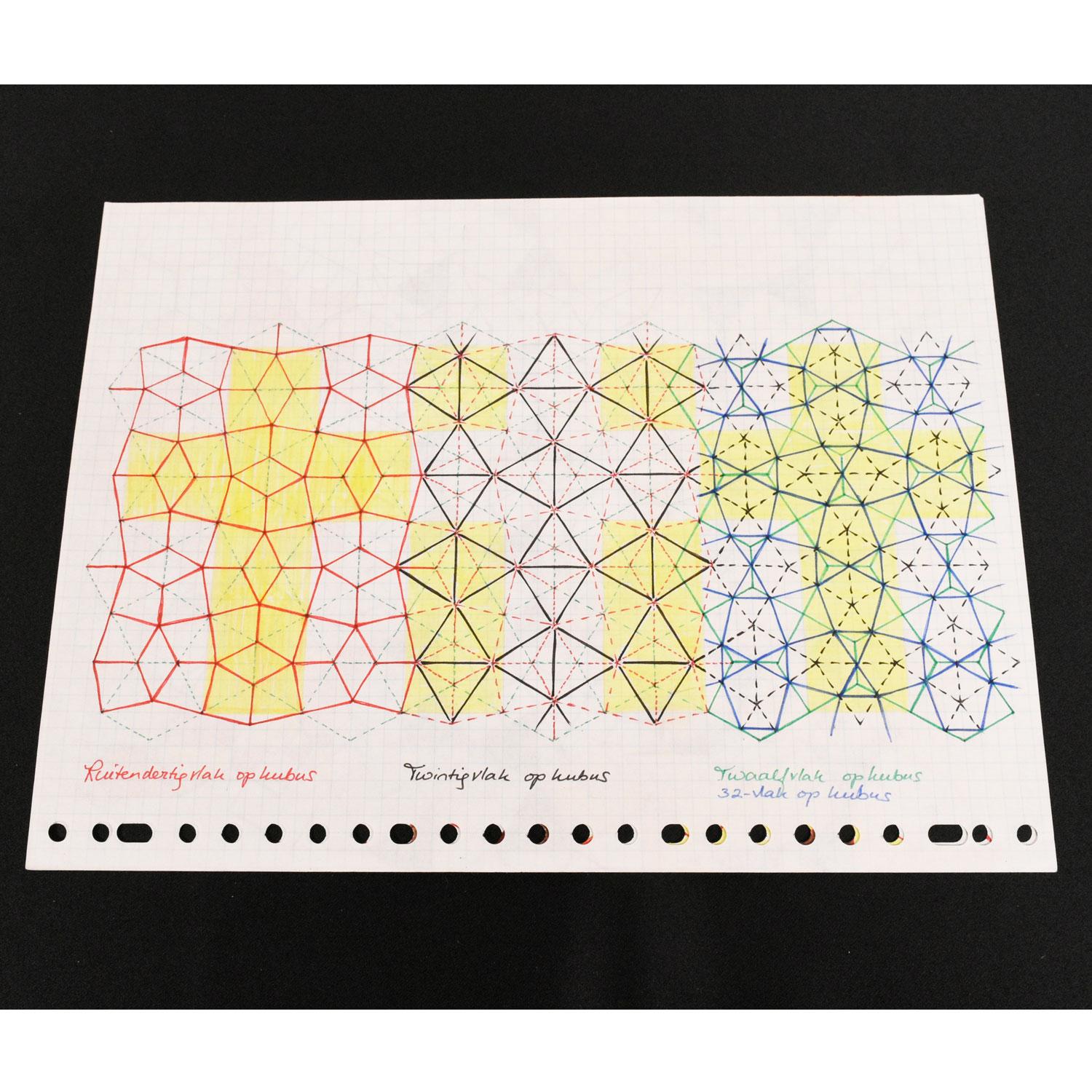 Livre Kaleidozyklein de M.C Escher avec motifs d'origami en vente 7