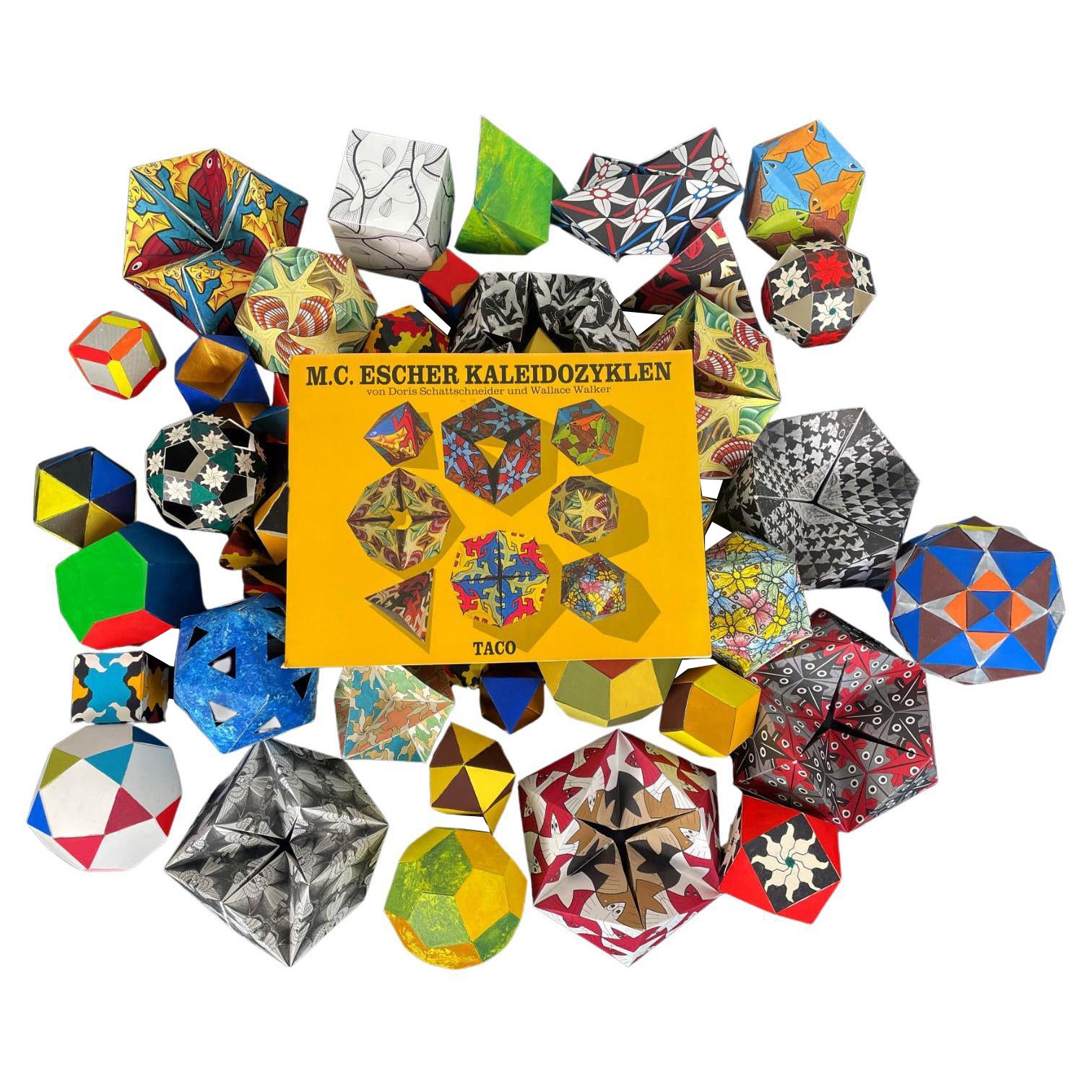 M.C. Escher Kaleidozyklein libro con disegni di origami in vendita