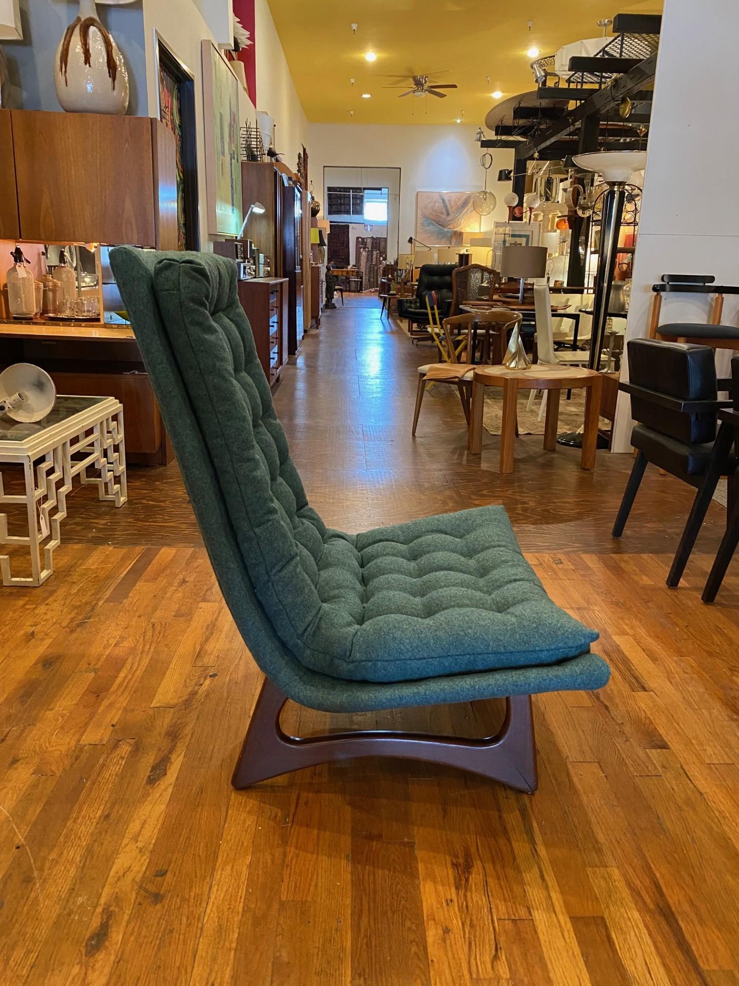 Mid-Century Modern MC Gondola Club/ Lounge Chair, Attrib. Adrian Pearsall for Craft Associates 1960 For Sale